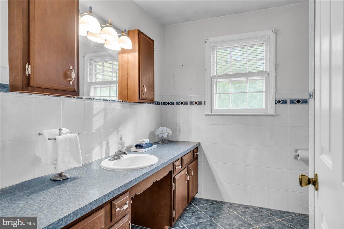 COVERED BRIDGE FARMS - Residential