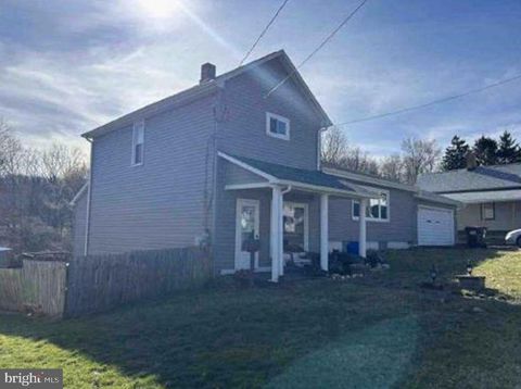 Photo of 230 N Vine Street, NEW CASTLE, PA 16101 (MLS # PALR2000042)