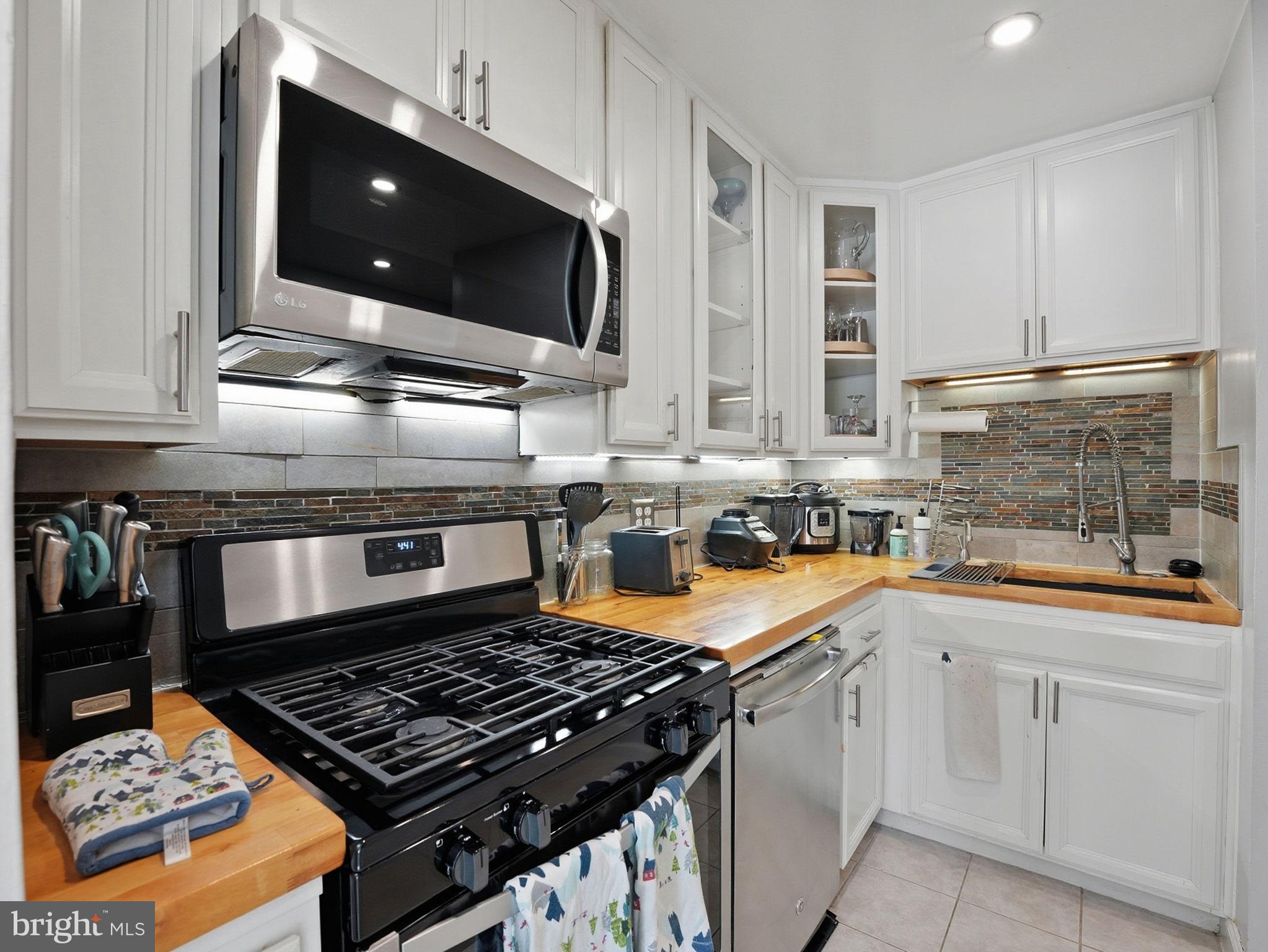 NORTHGATE CONDO - Residential