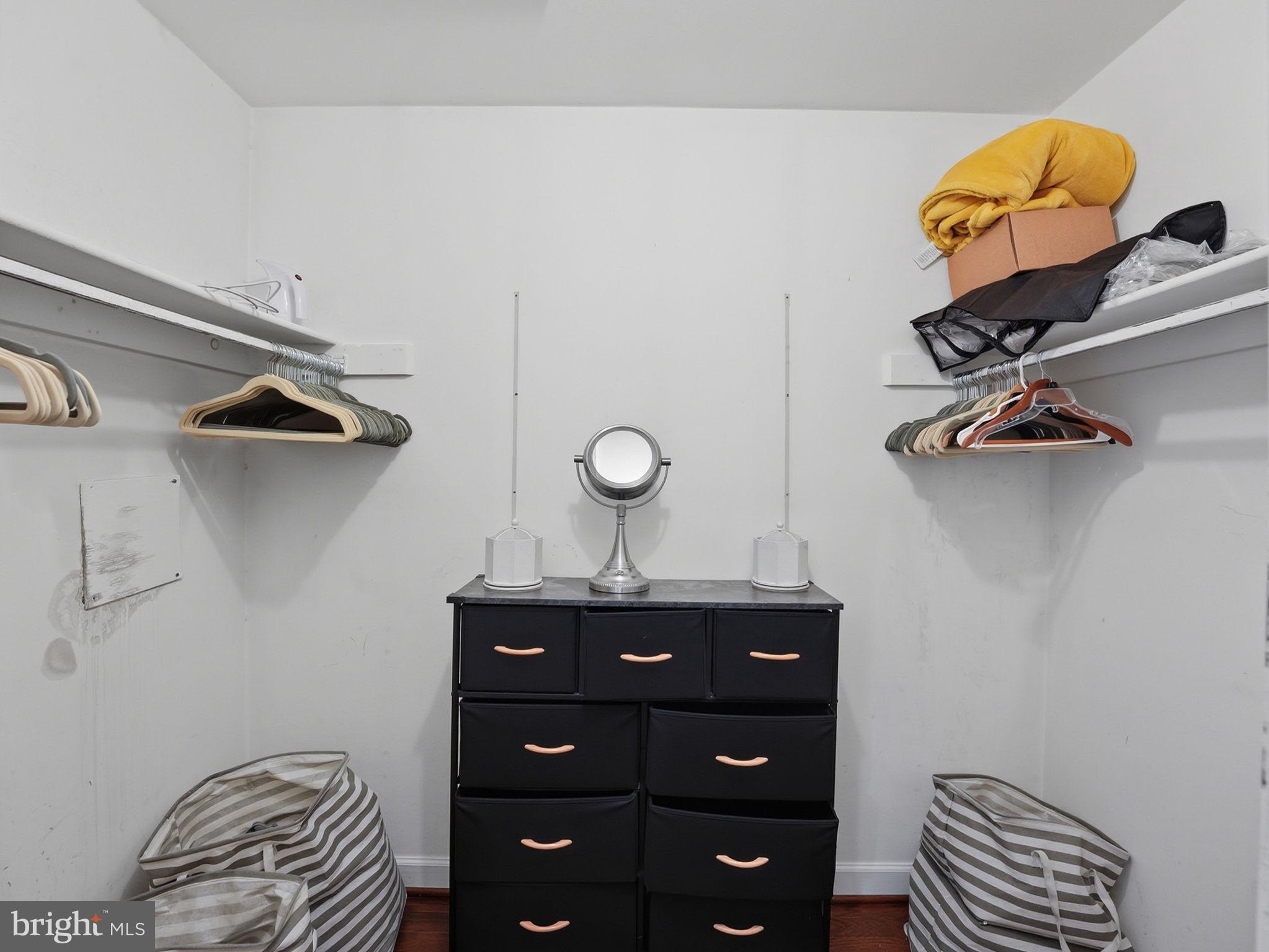 NORTHGATE CONDO - Residential