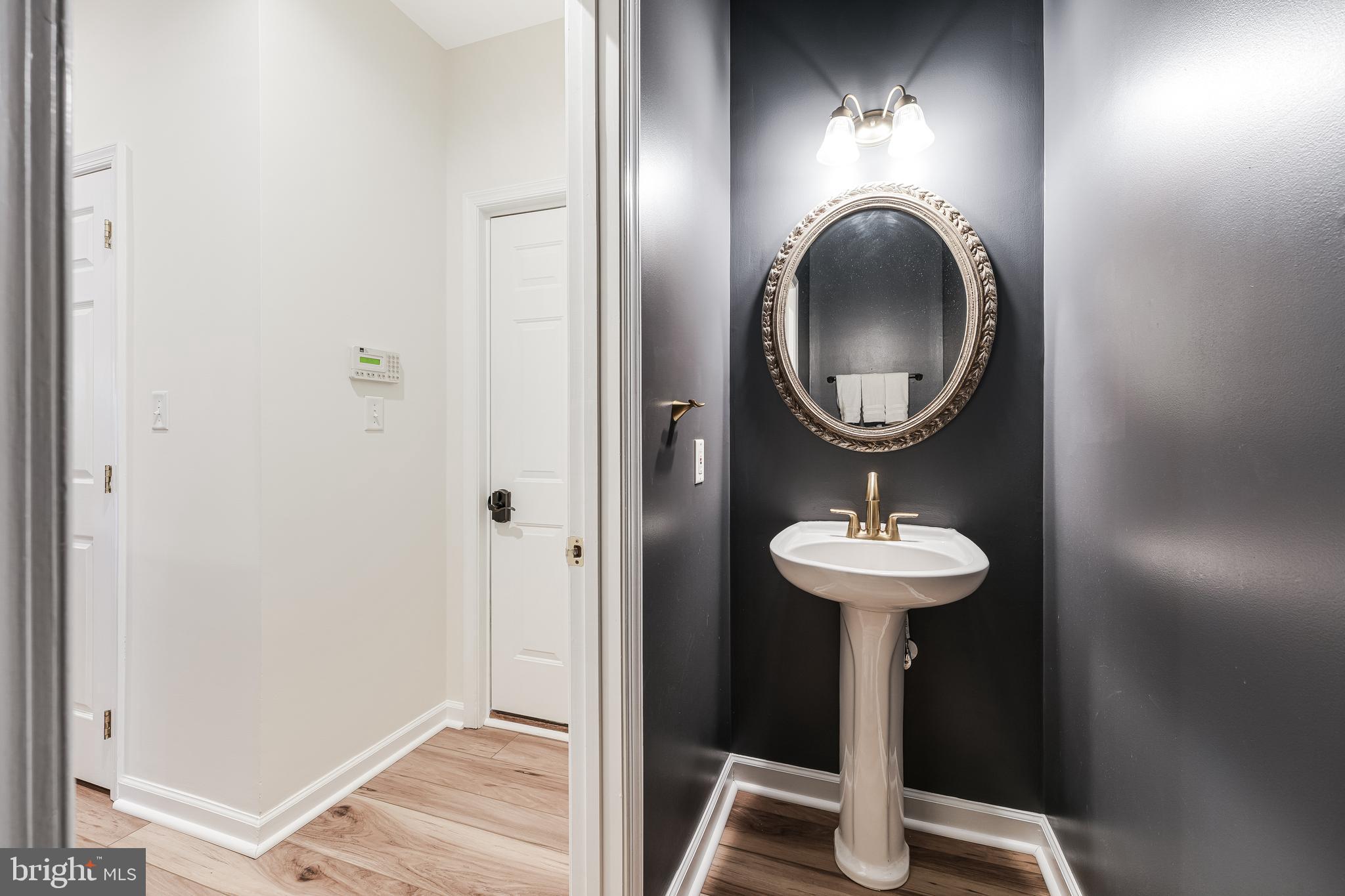 BOLINGTON ROAD - Residential