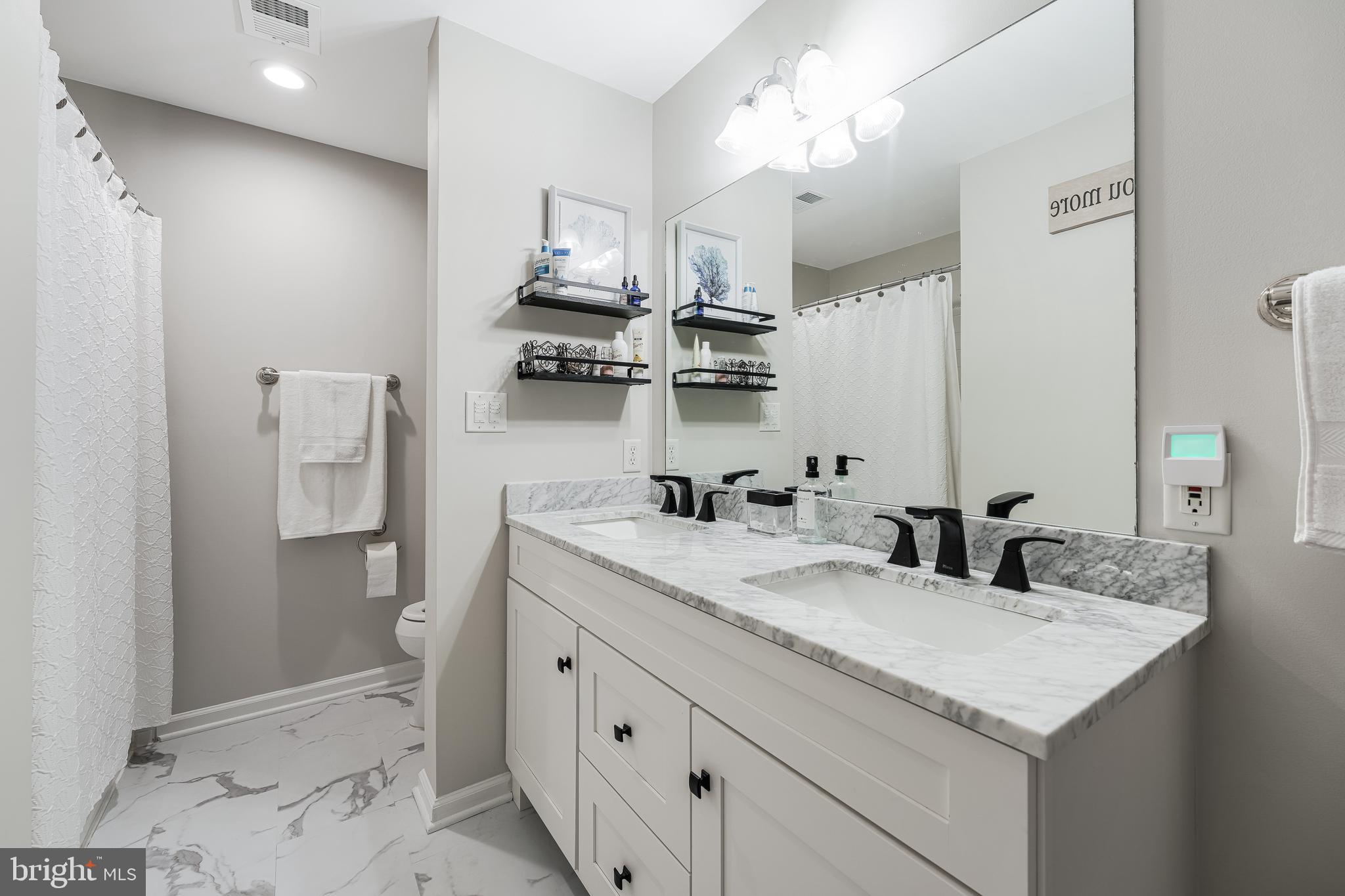 BOLINGTON ROAD - Residential