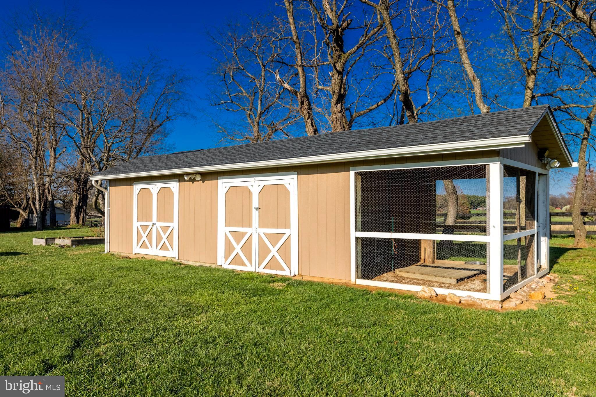 BOLINGTON ROAD - Residential