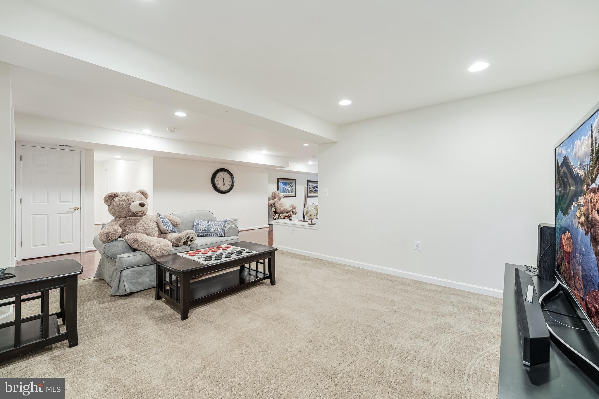 BOLINGTON ROAD - Residential