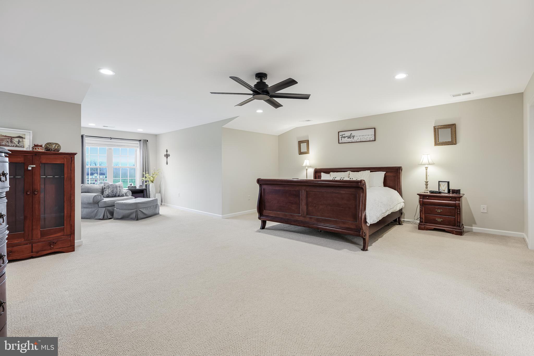 BOLINGTON ROAD - Residential