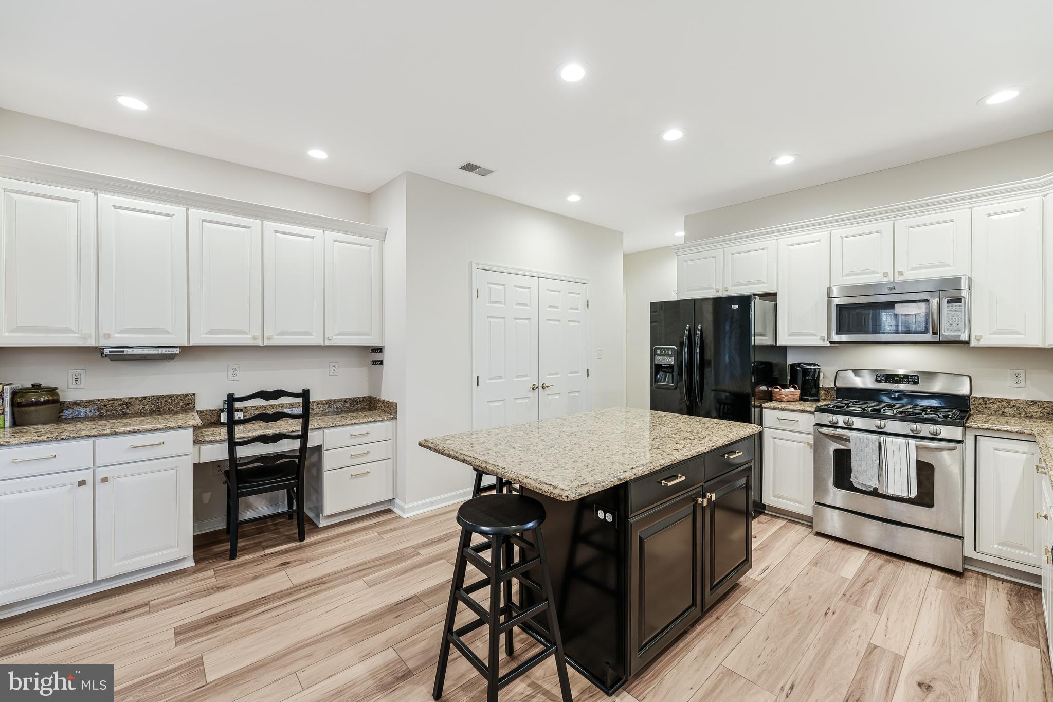 BOLINGTON ROAD - Residential