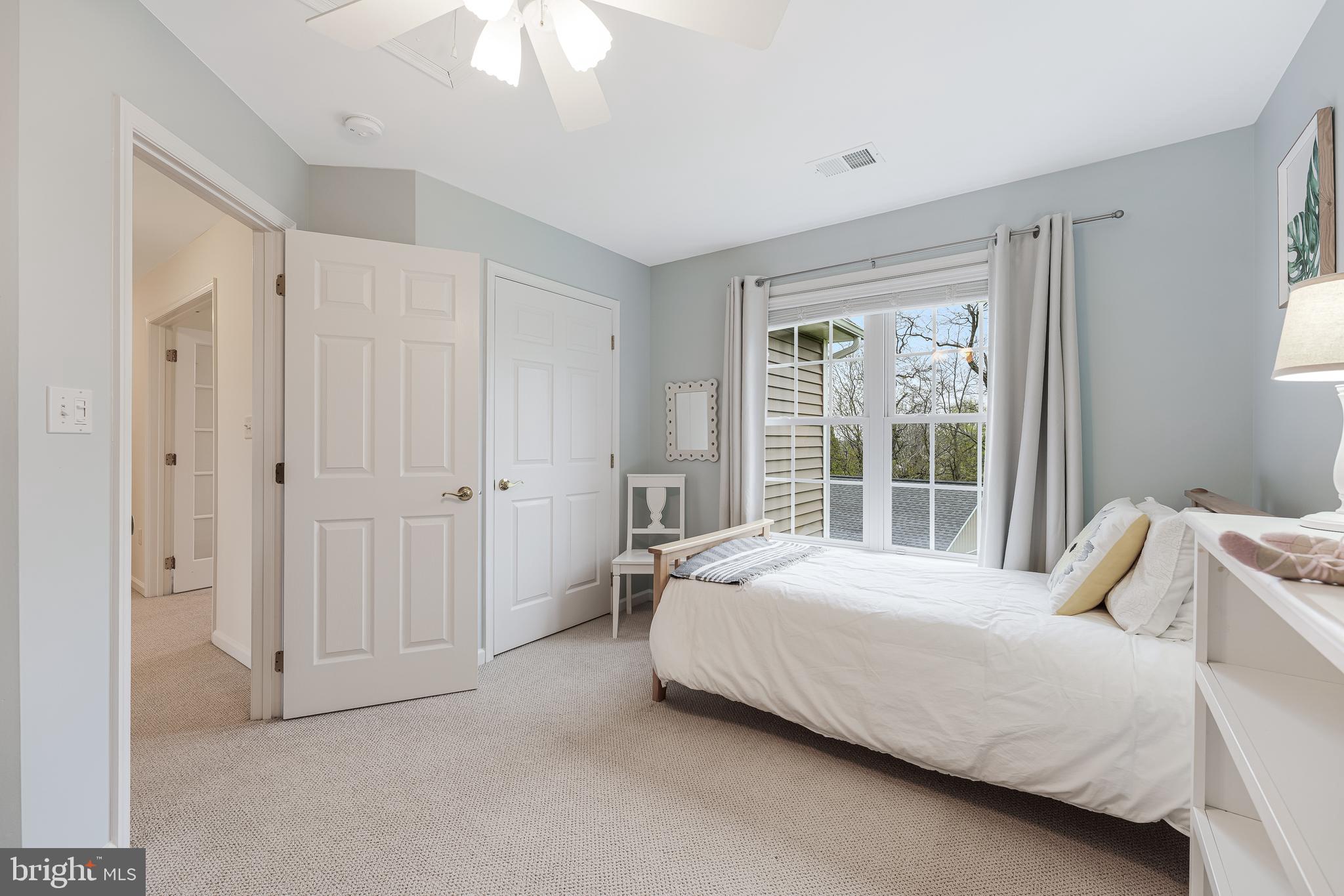 BOLINGTON ROAD - Residential