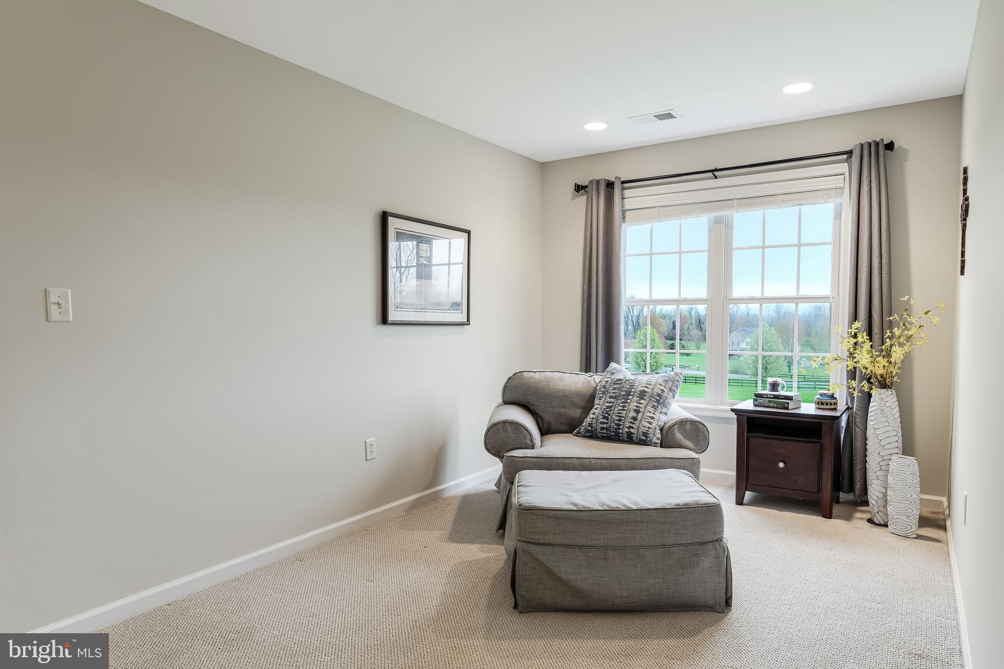 BOLINGTON ROAD - Residential