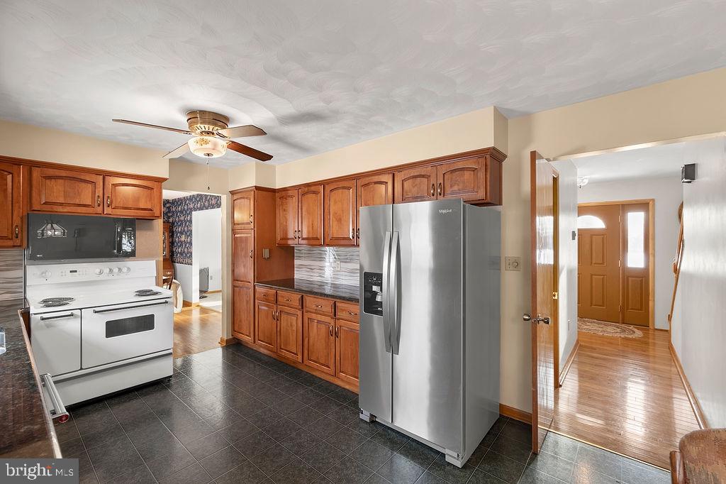 STRABAN TOWNSHIP - Residential