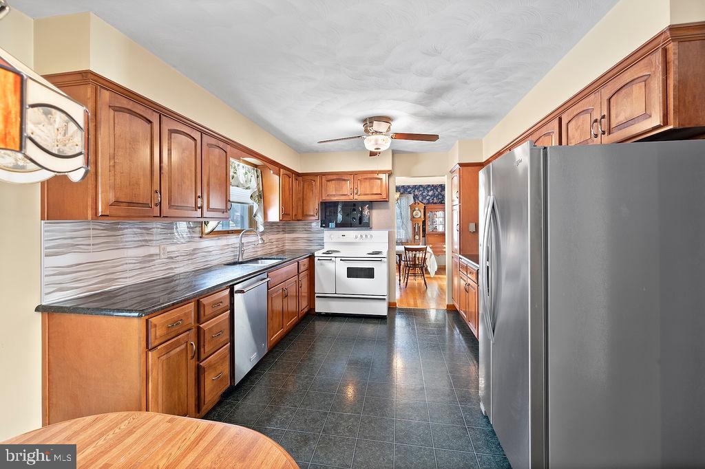 STRABAN TOWNSHIP - Residential