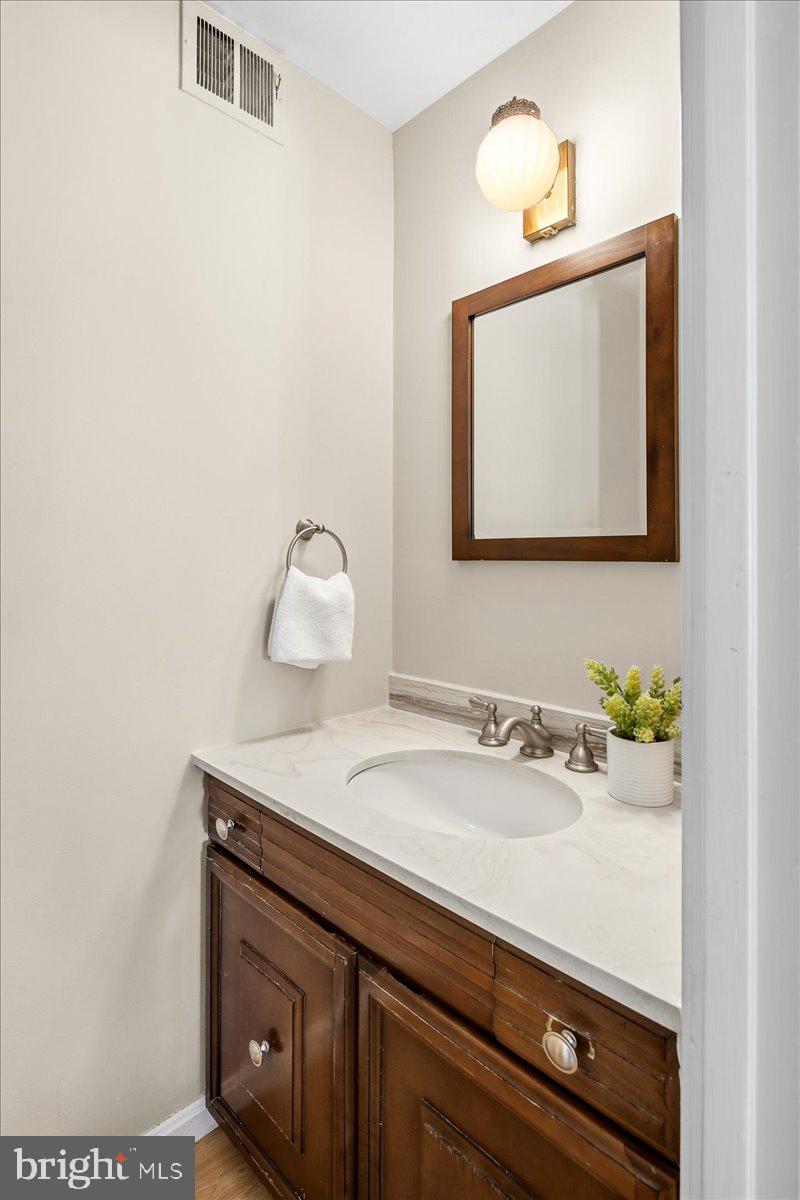 OLD FARM - Residential