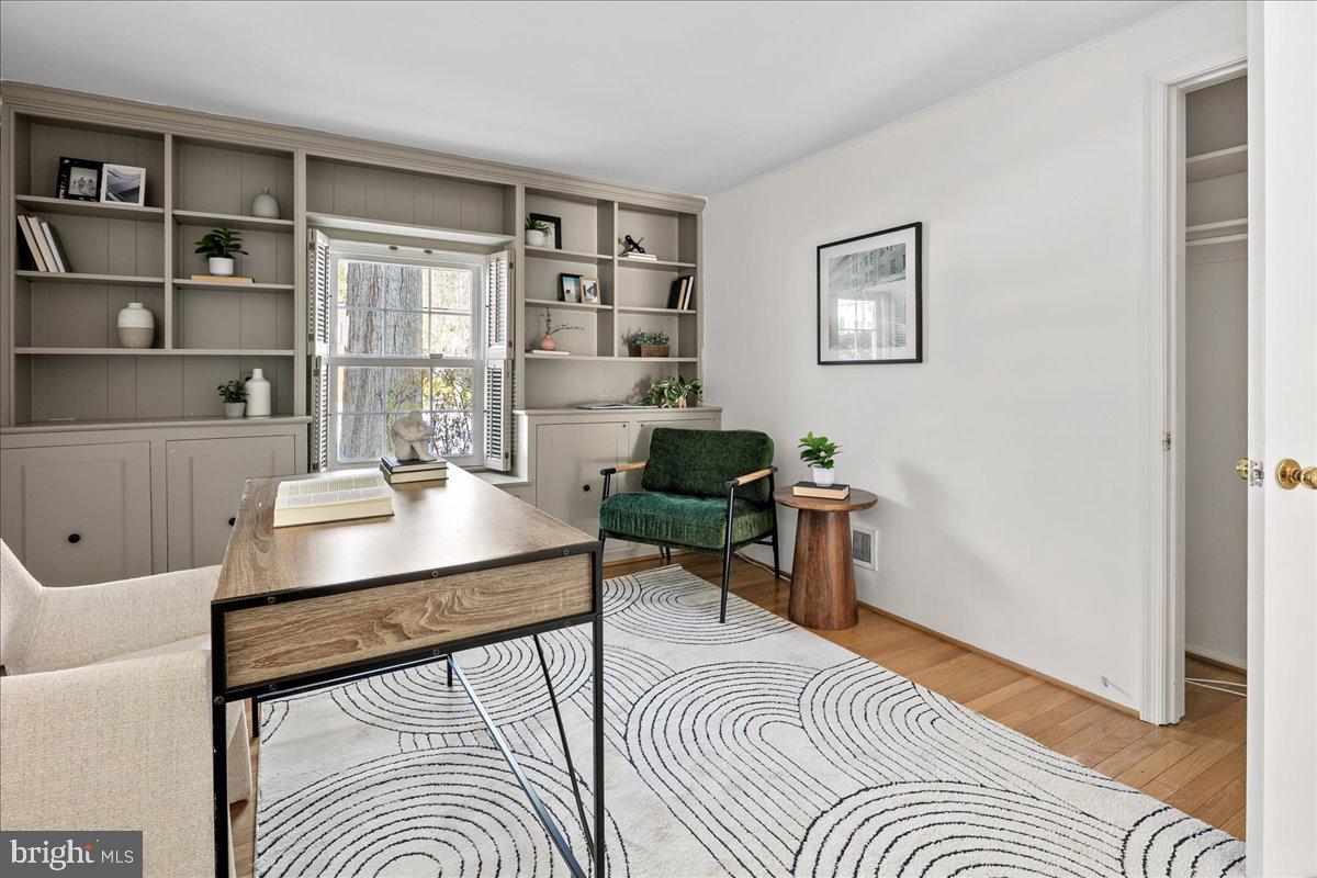 OLD FARM - Residential