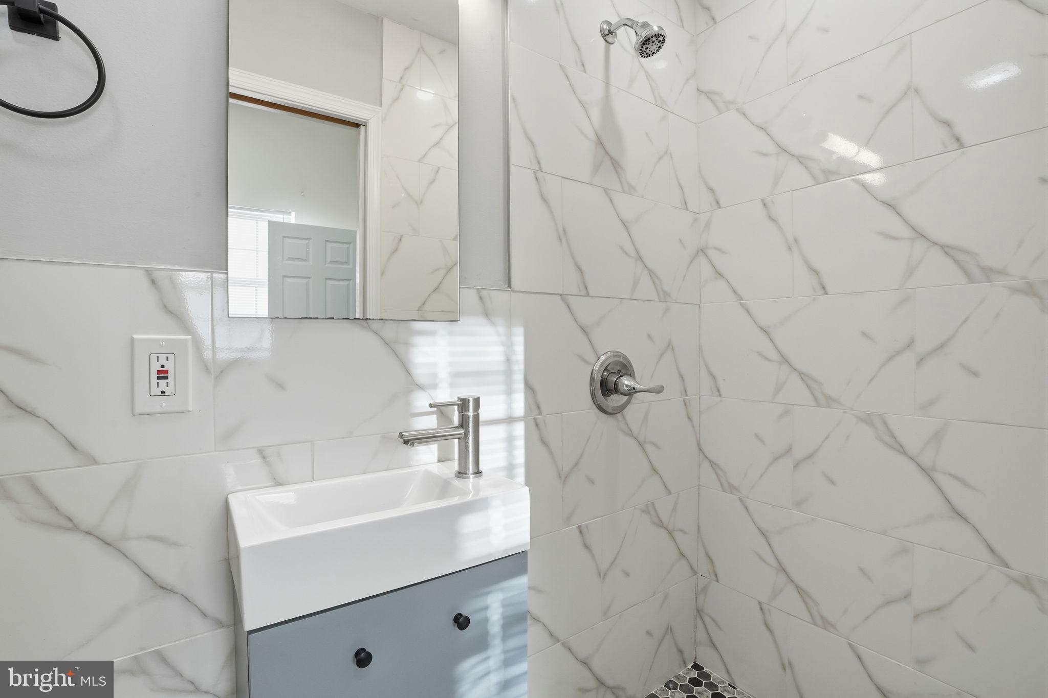 FOX CHASE - Residential