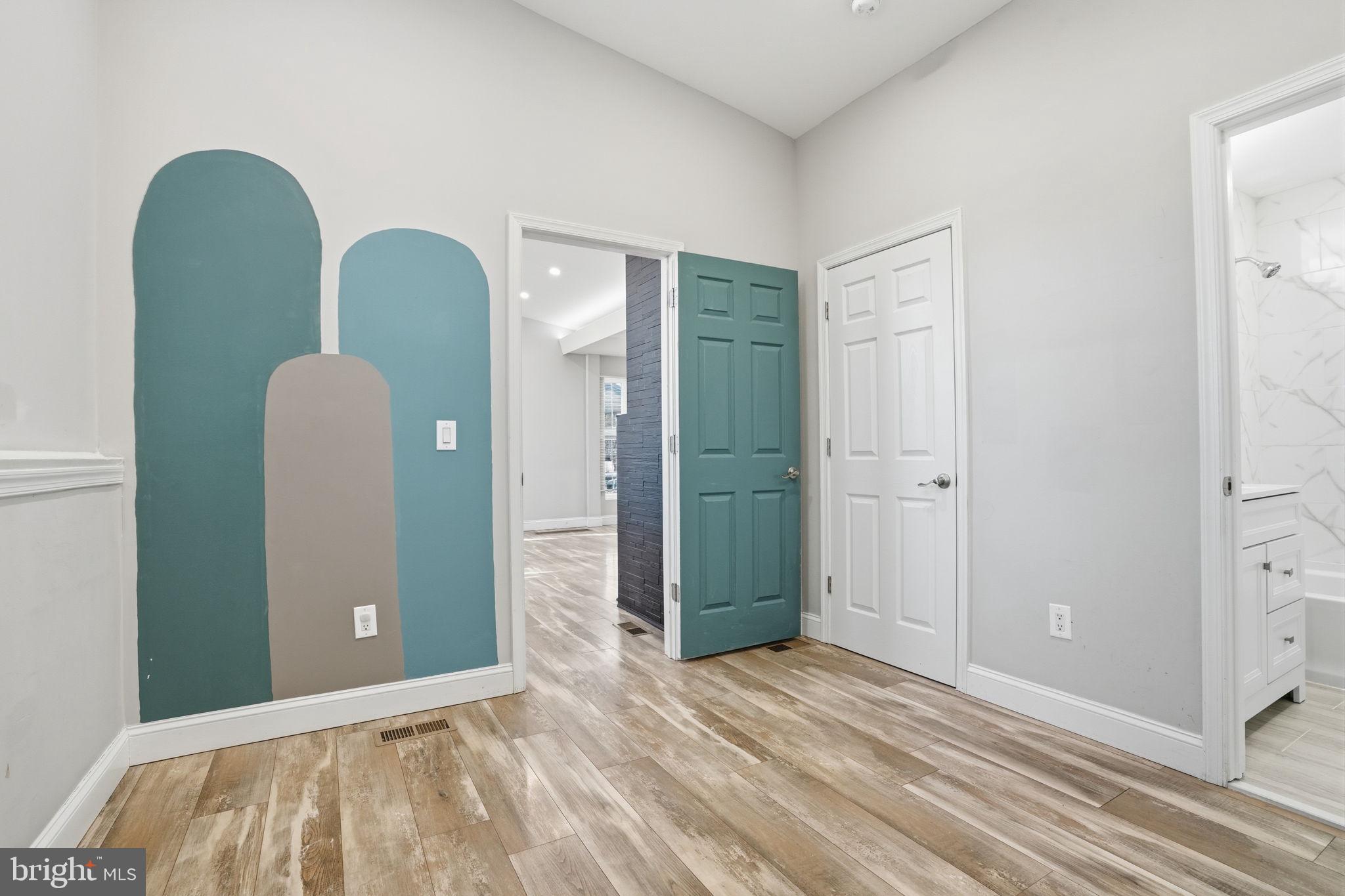 FOX CHASE - Residential