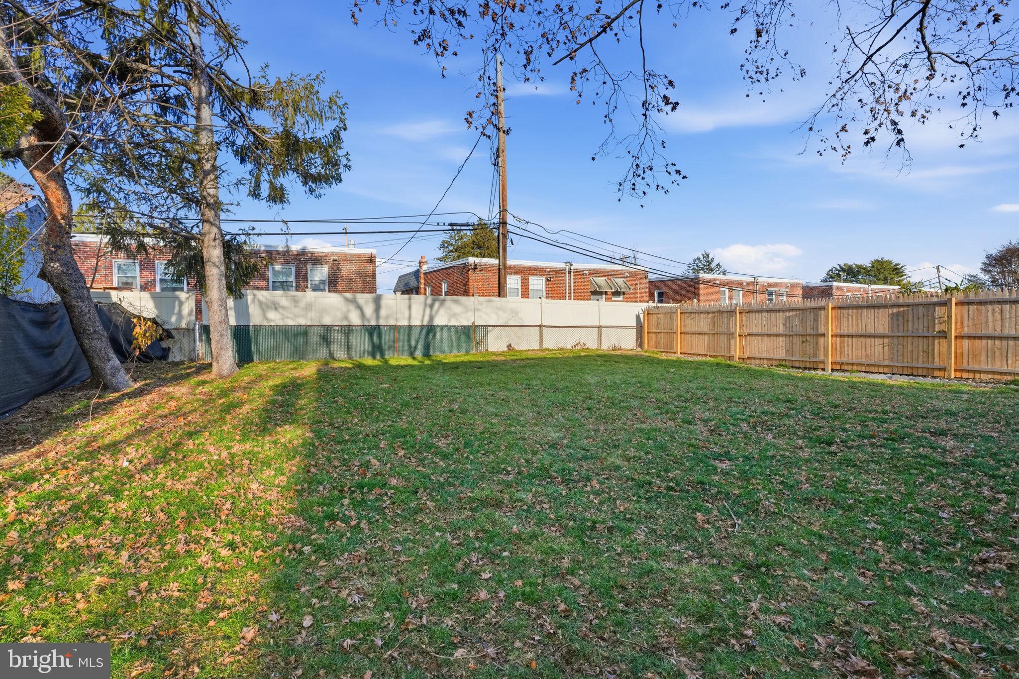 FOX CHASE - Residential