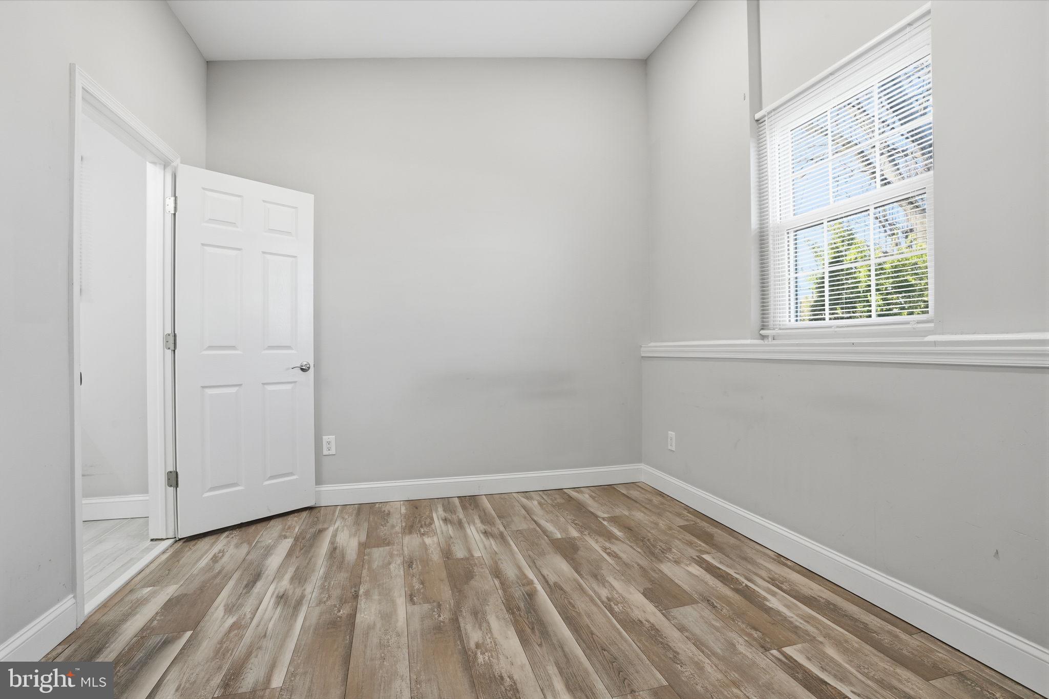 FOX CHASE - Residential