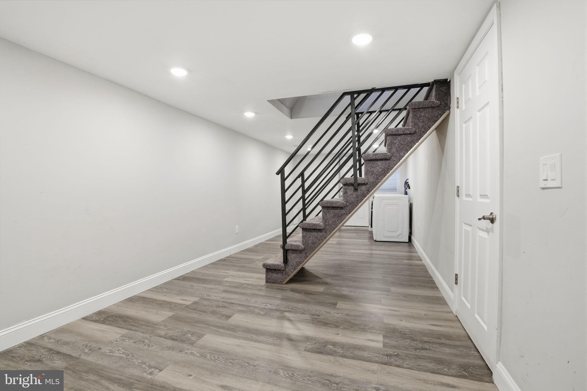 FOX CHASE - Residential