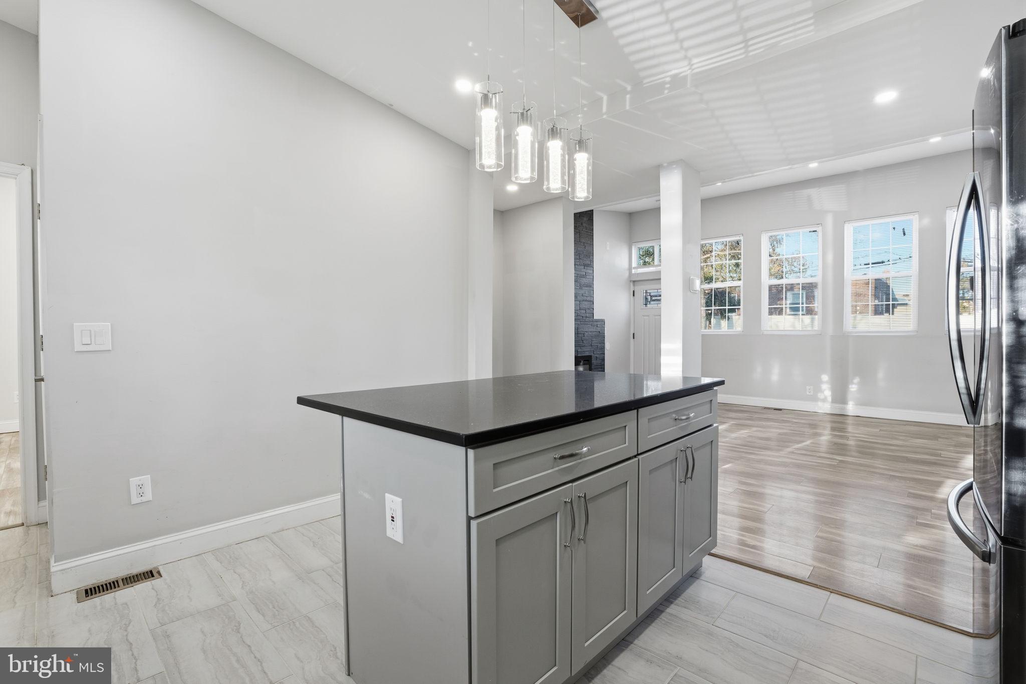 FOX CHASE - Residential