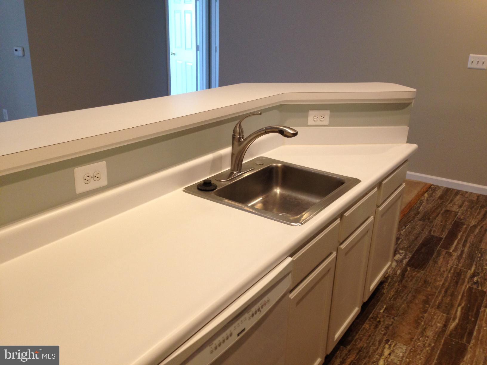 EDGEWATER AT TOWN CENTER - Residential Lease