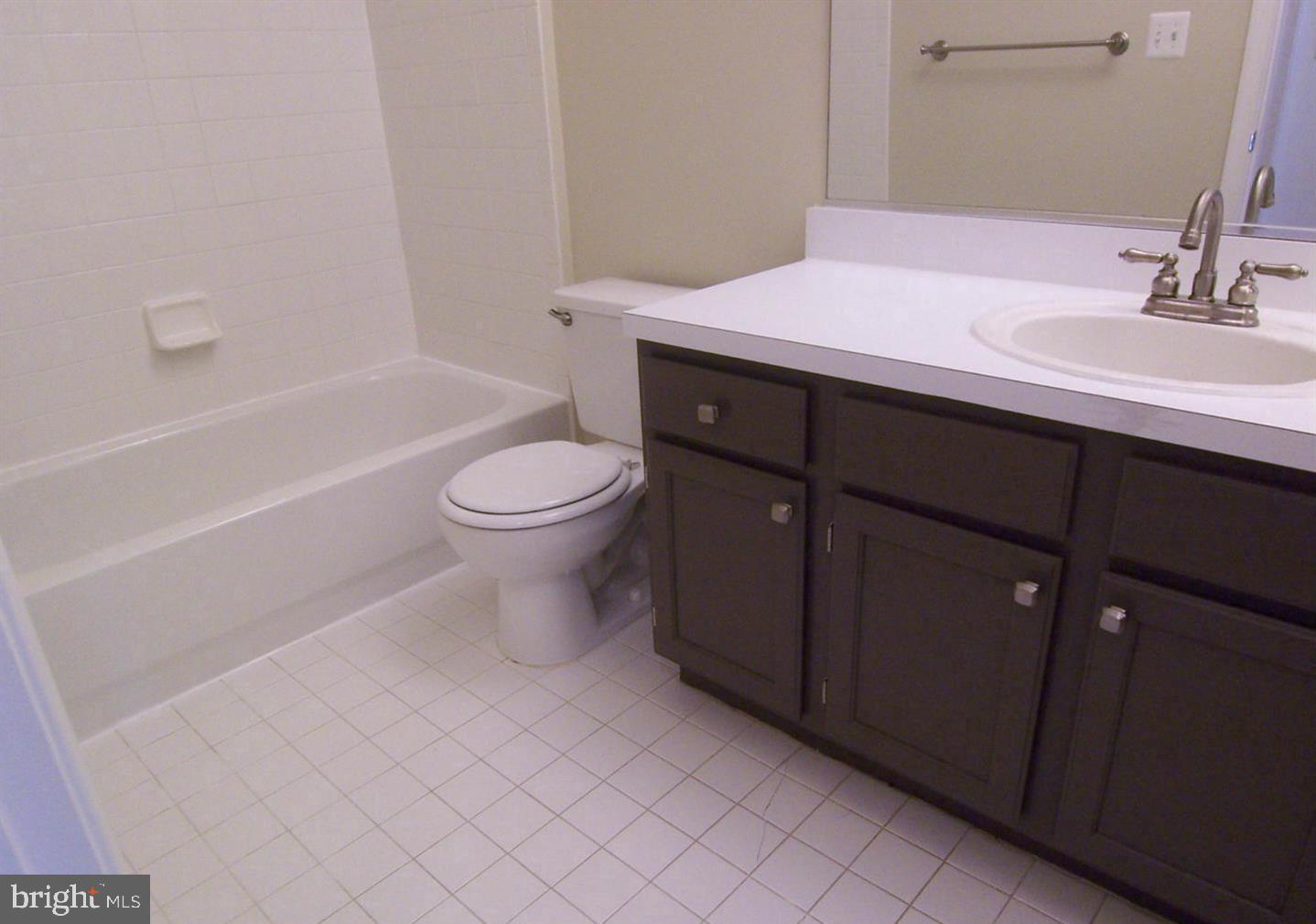 EDGEWATER AT TOWN CENTER - Residential Lease