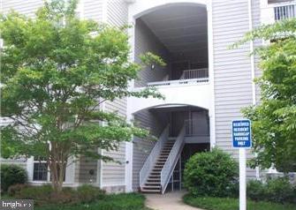 EDGEWATER AT TOWN CENTER - Residential Lease