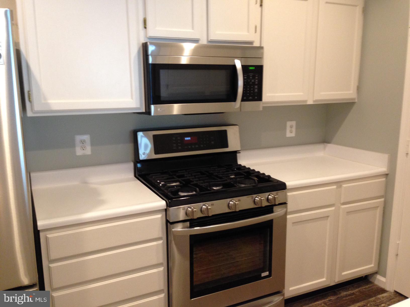 EDGEWATER AT TOWN CENTER - Residential Lease