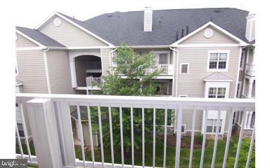 EDGEWATER AT TOWN CENTER - Residential Lease