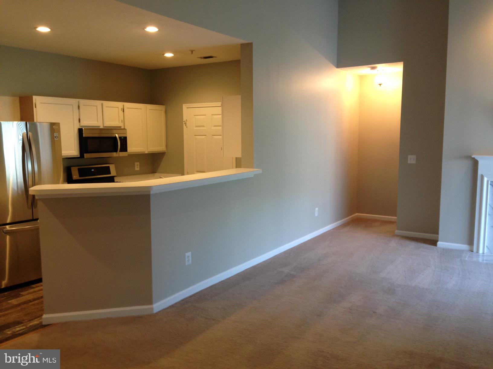 EDGEWATER AT TOWN CENTER - Residential Lease