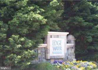 EDGEWATER AT TOWN CENTER - Residential Lease