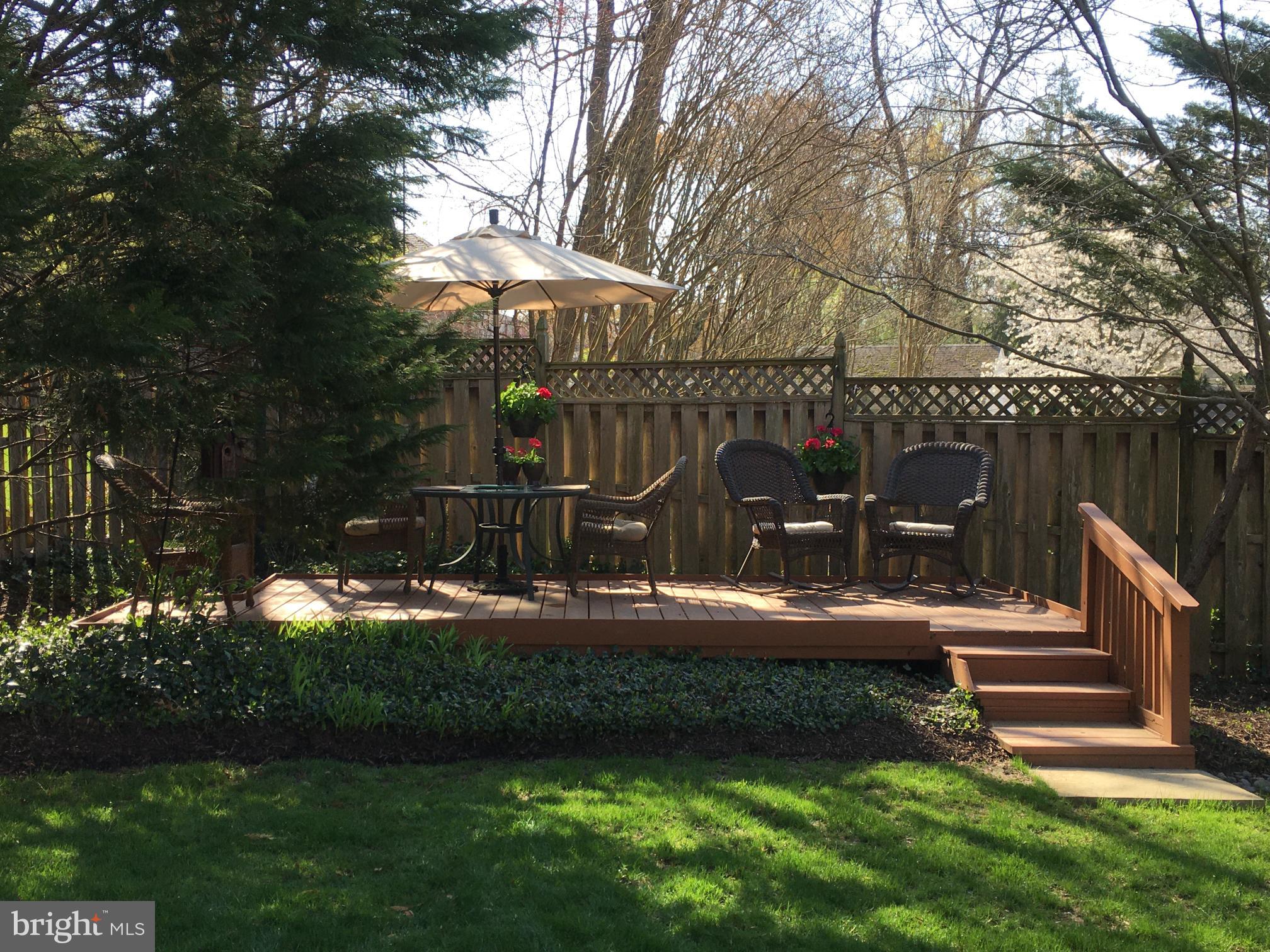 ENGLISH VILLAGE - Residential