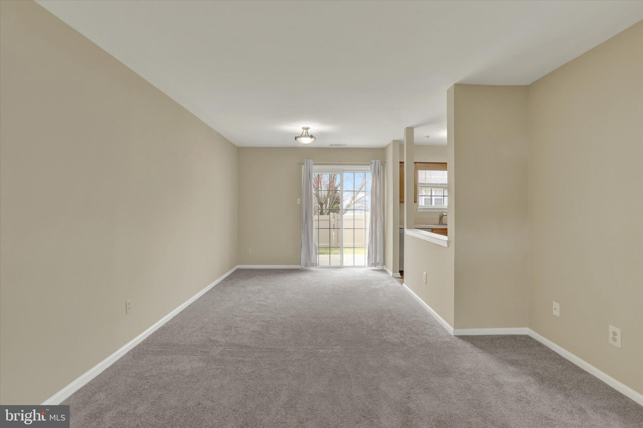 COUNTRY BEND - Residential