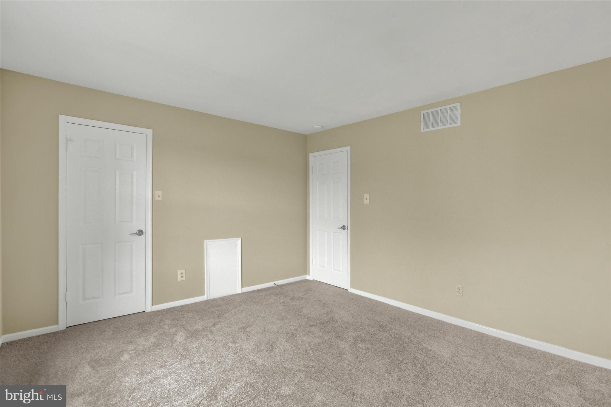 COUNTRY BEND - Residential