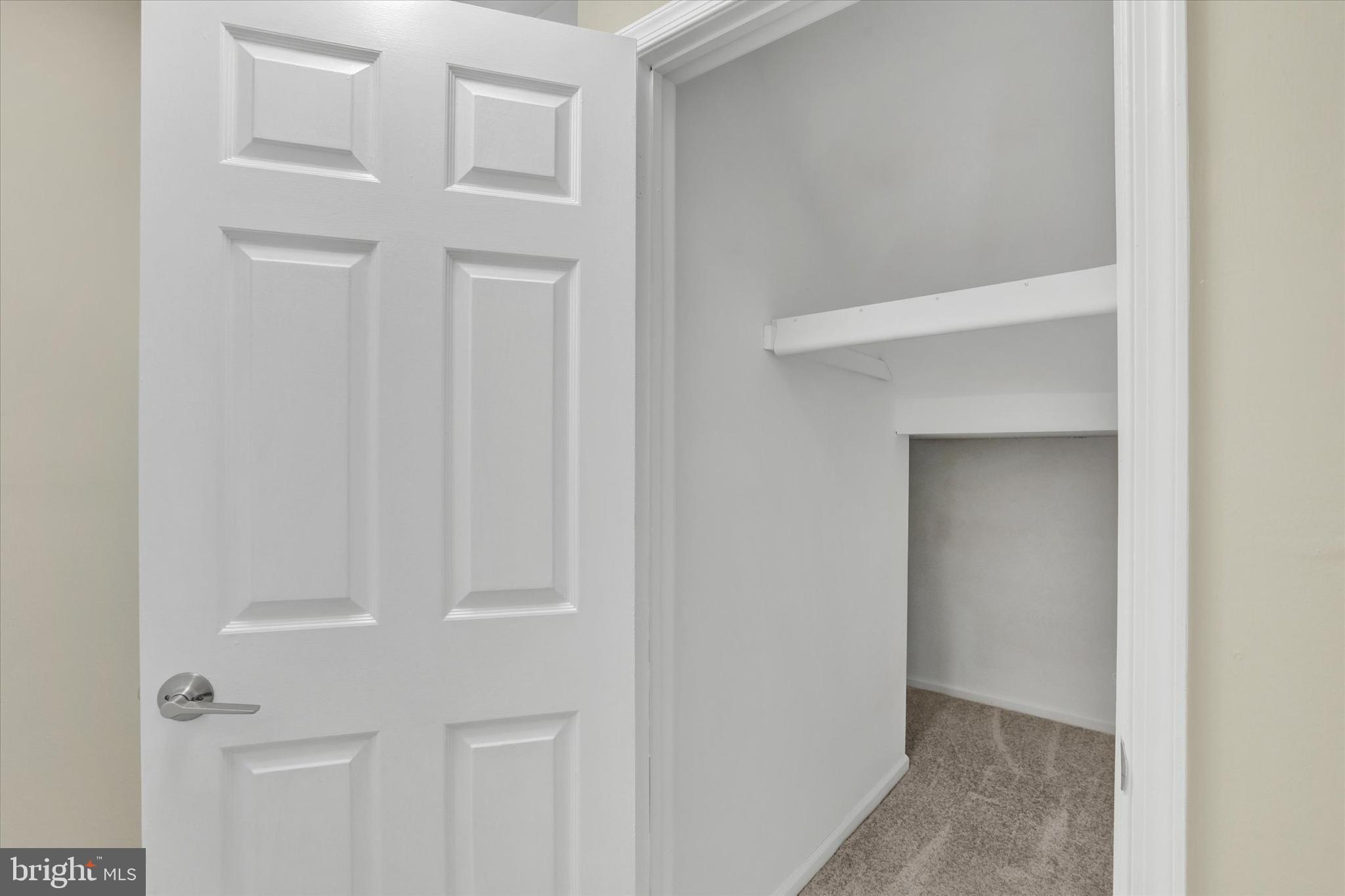 COUNTRY BEND - Residential