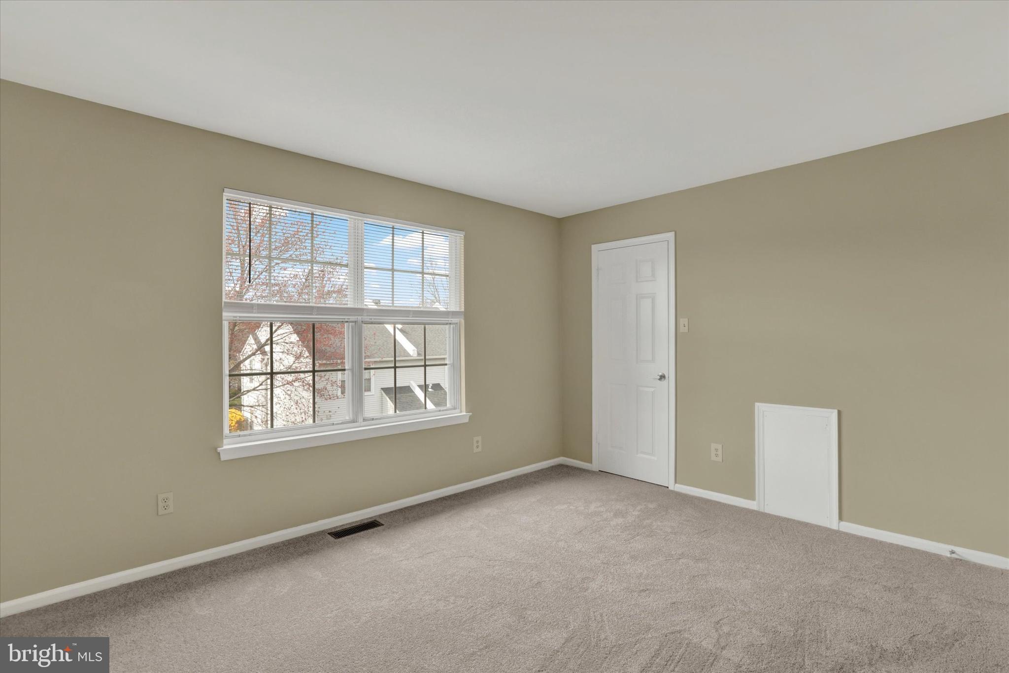 COUNTRY BEND - Residential