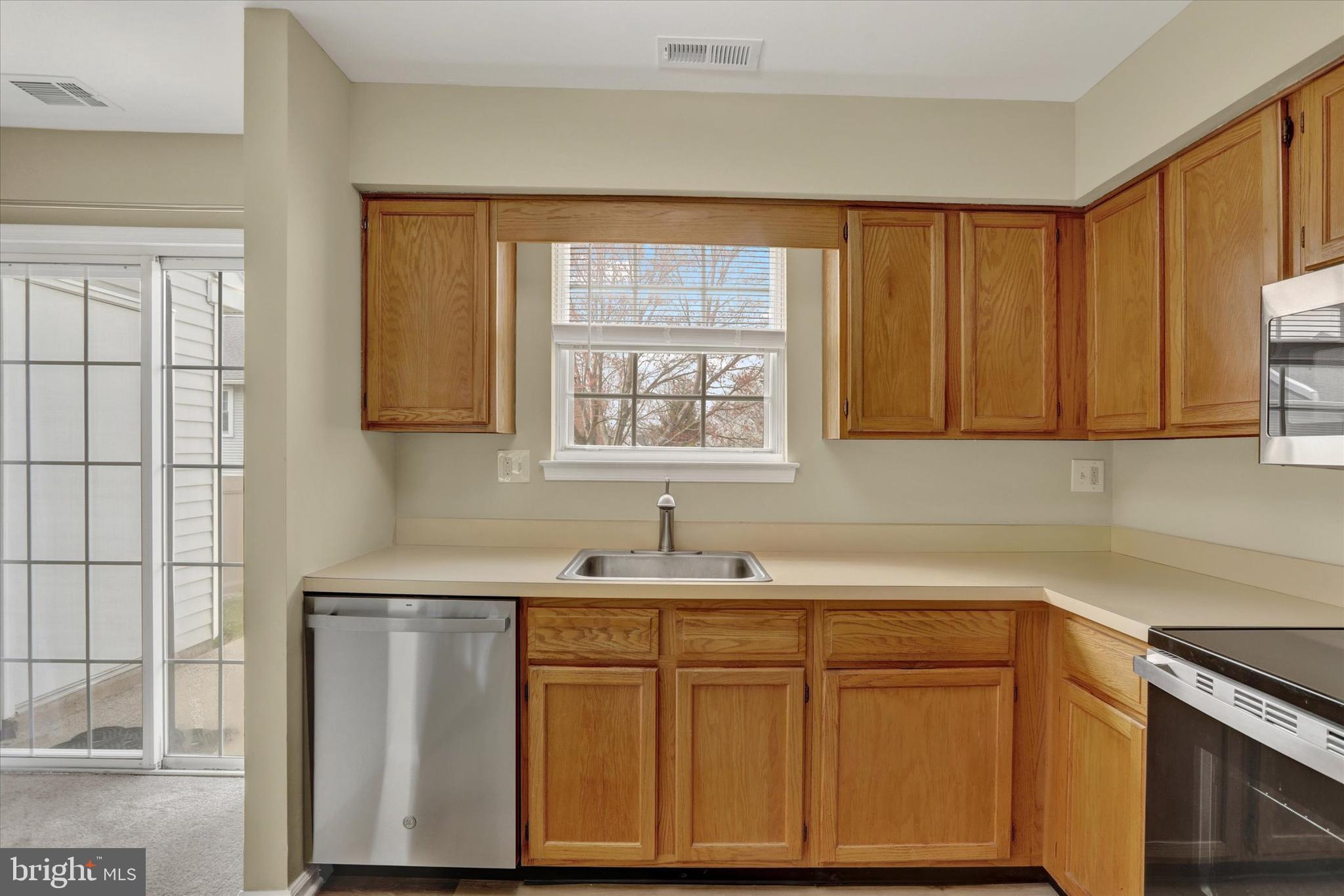 COUNTRY BEND - Residential