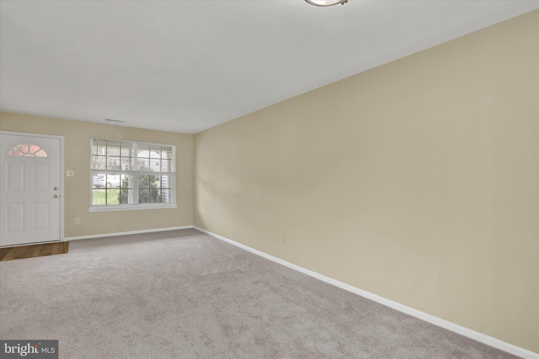 COUNTRY BEND - Residential