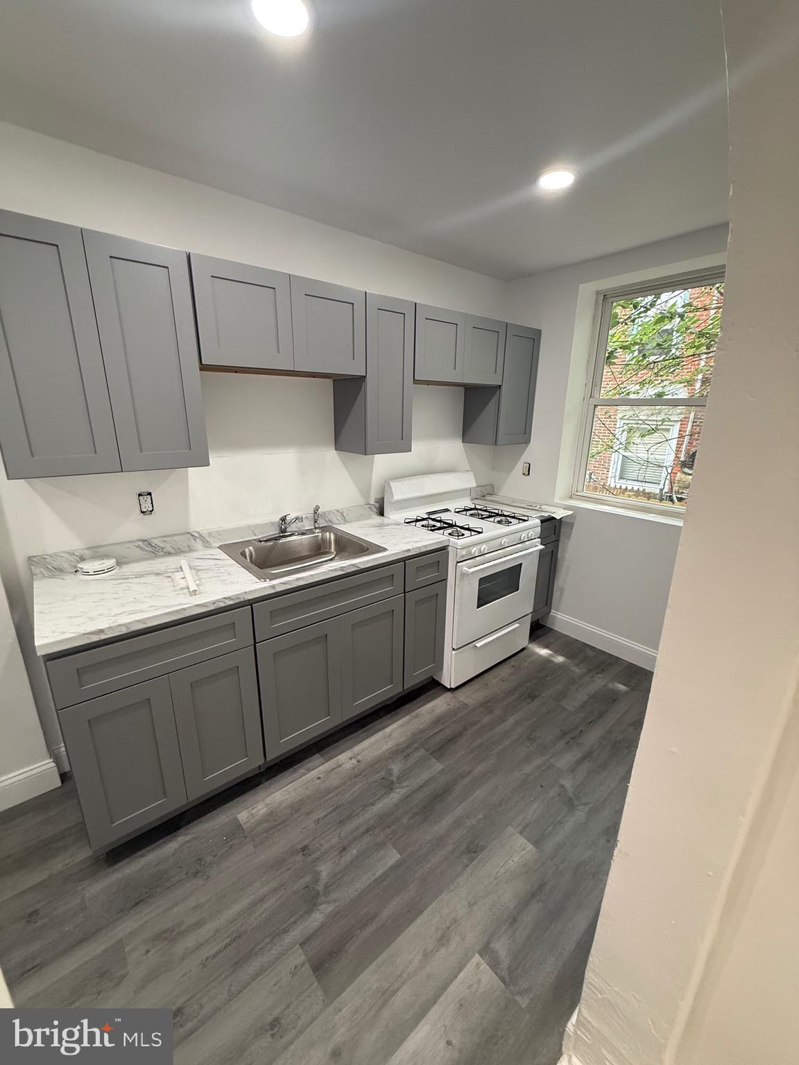 PHILADELPHIA (SOUTHWEST) - Residential