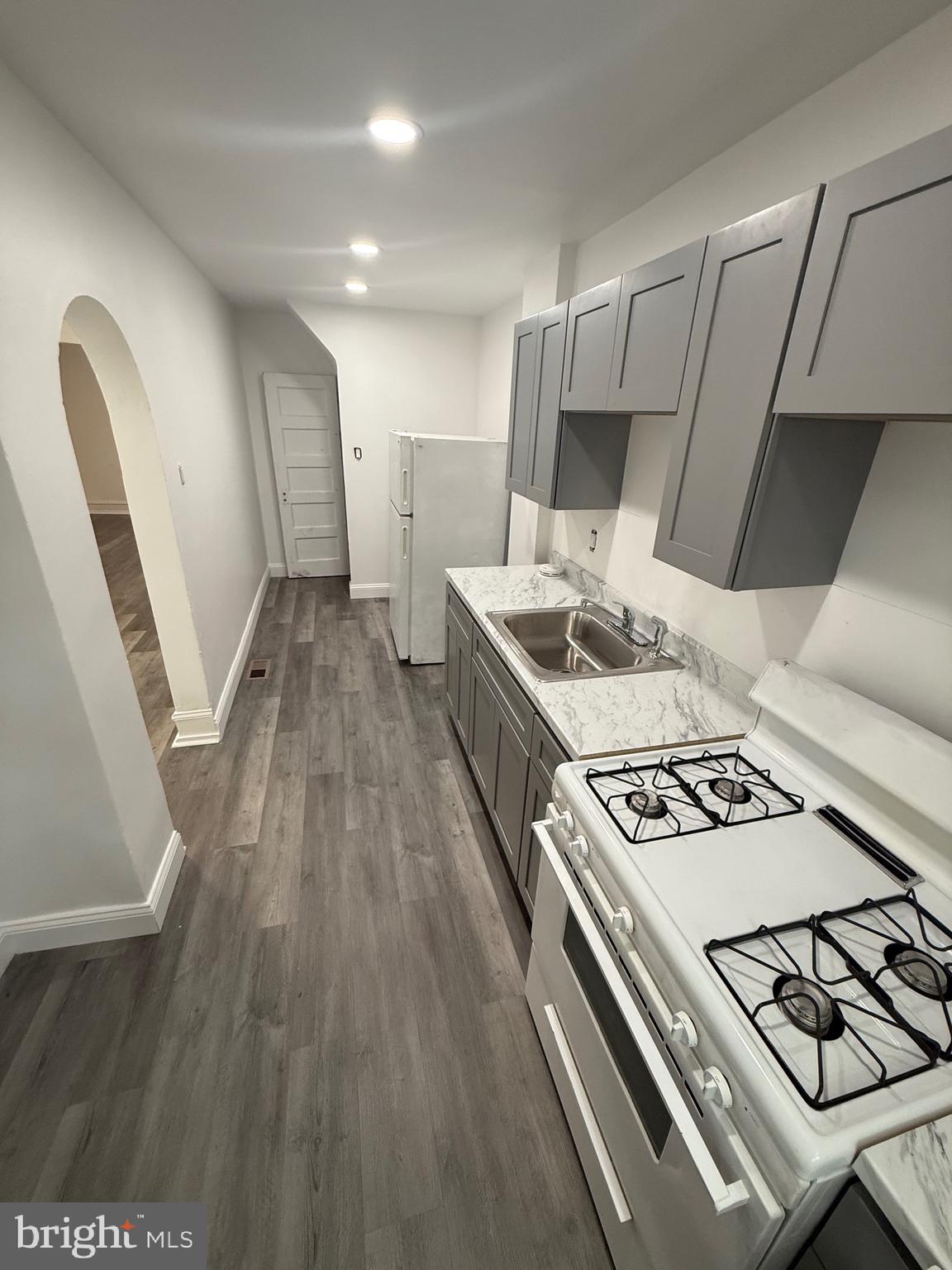 PHILADELPHIA (SOUTHWEST) - Residential