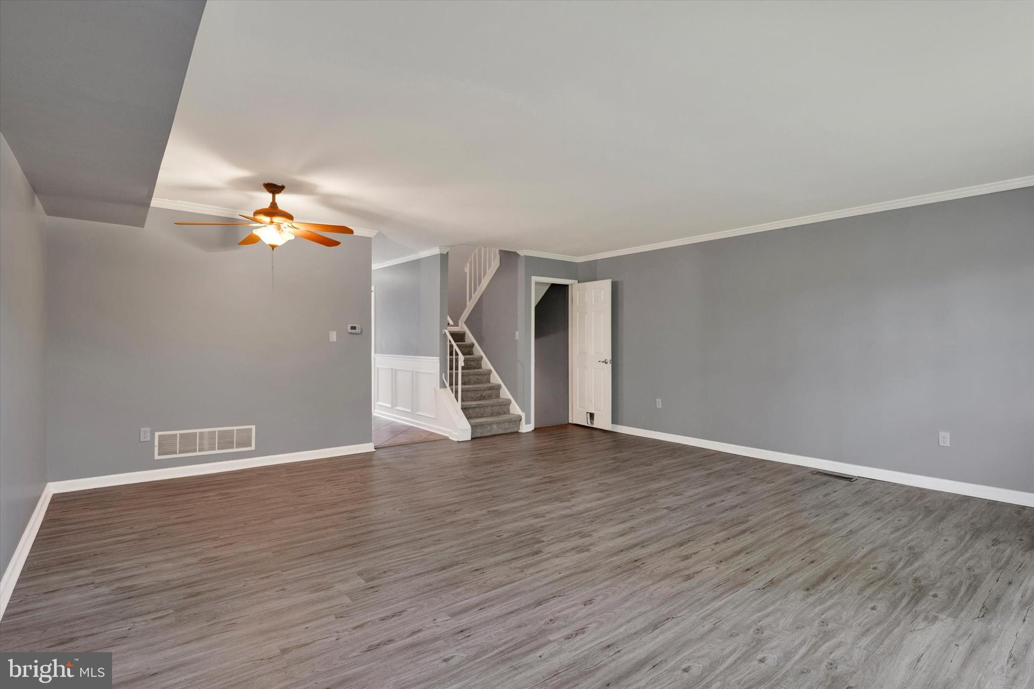 BEAVER RUN KNOLL - Residential