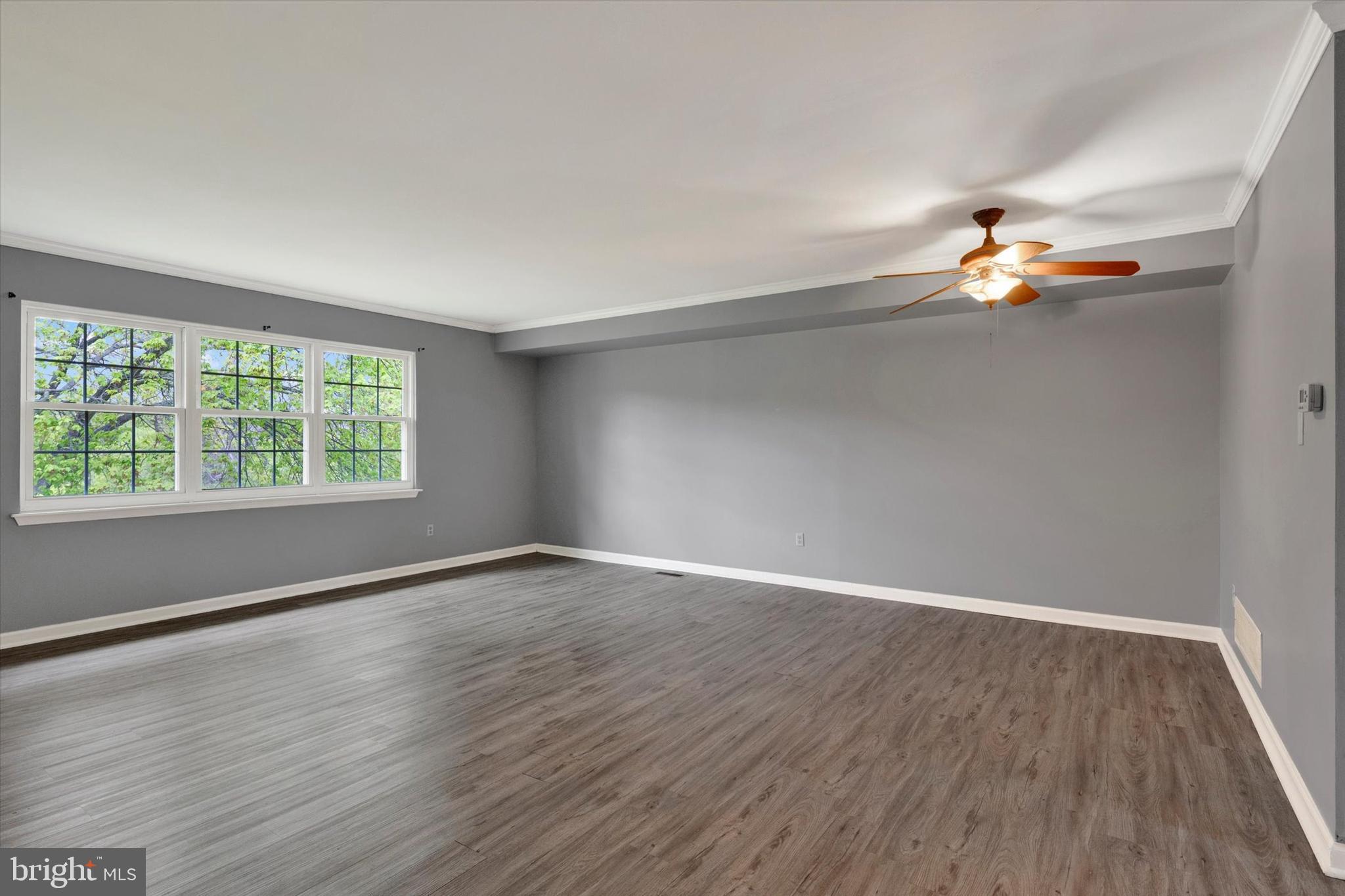 BEAVER RUN KNOLL - Residential