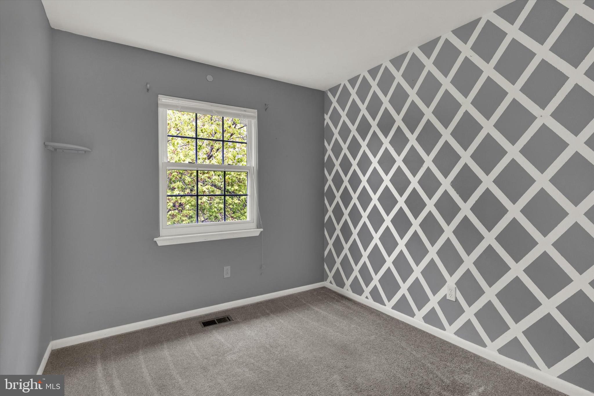 BEAVER RUN KNOLL - Residential