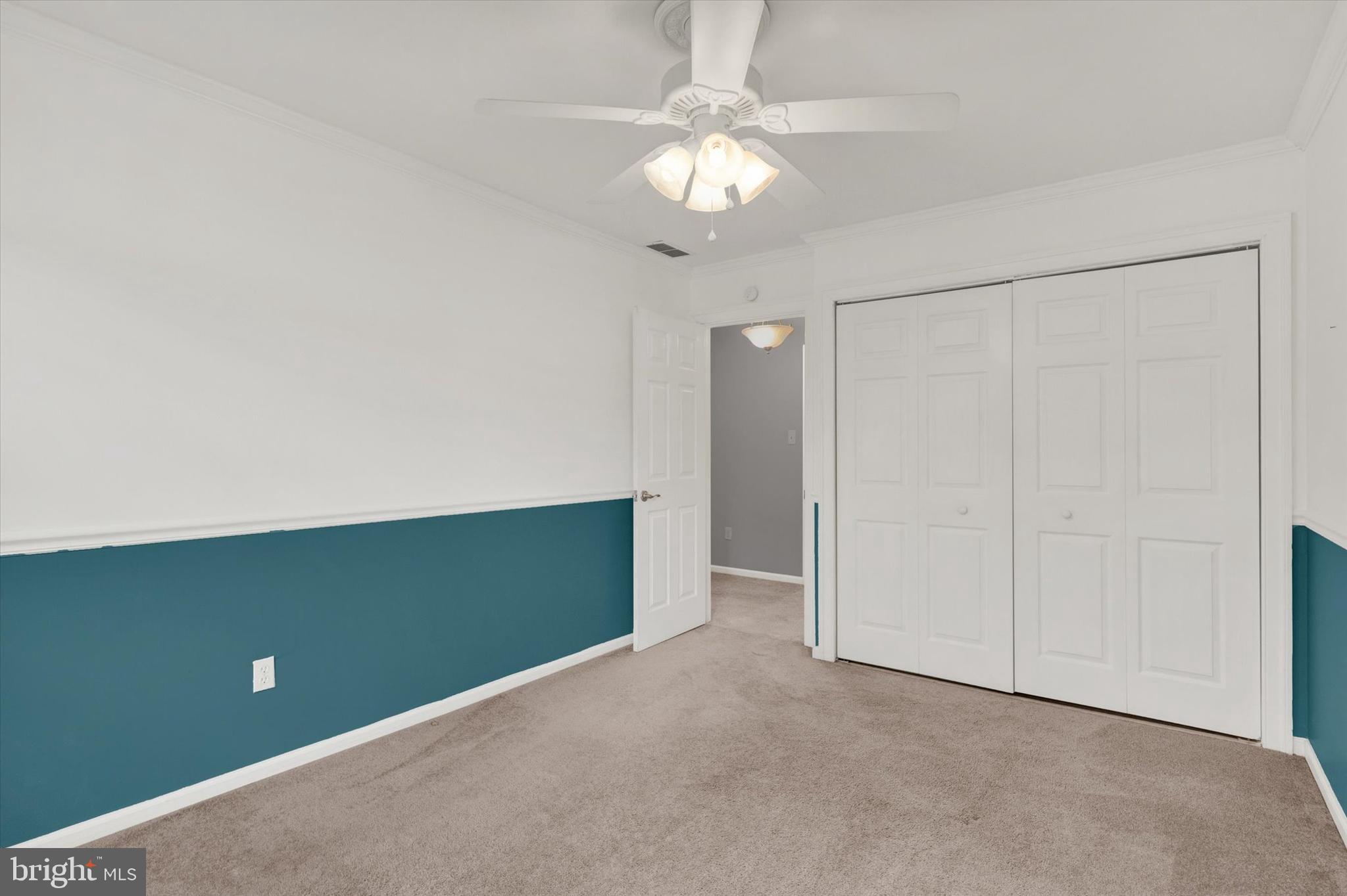 BEAVER RUN KNOLL - Residential