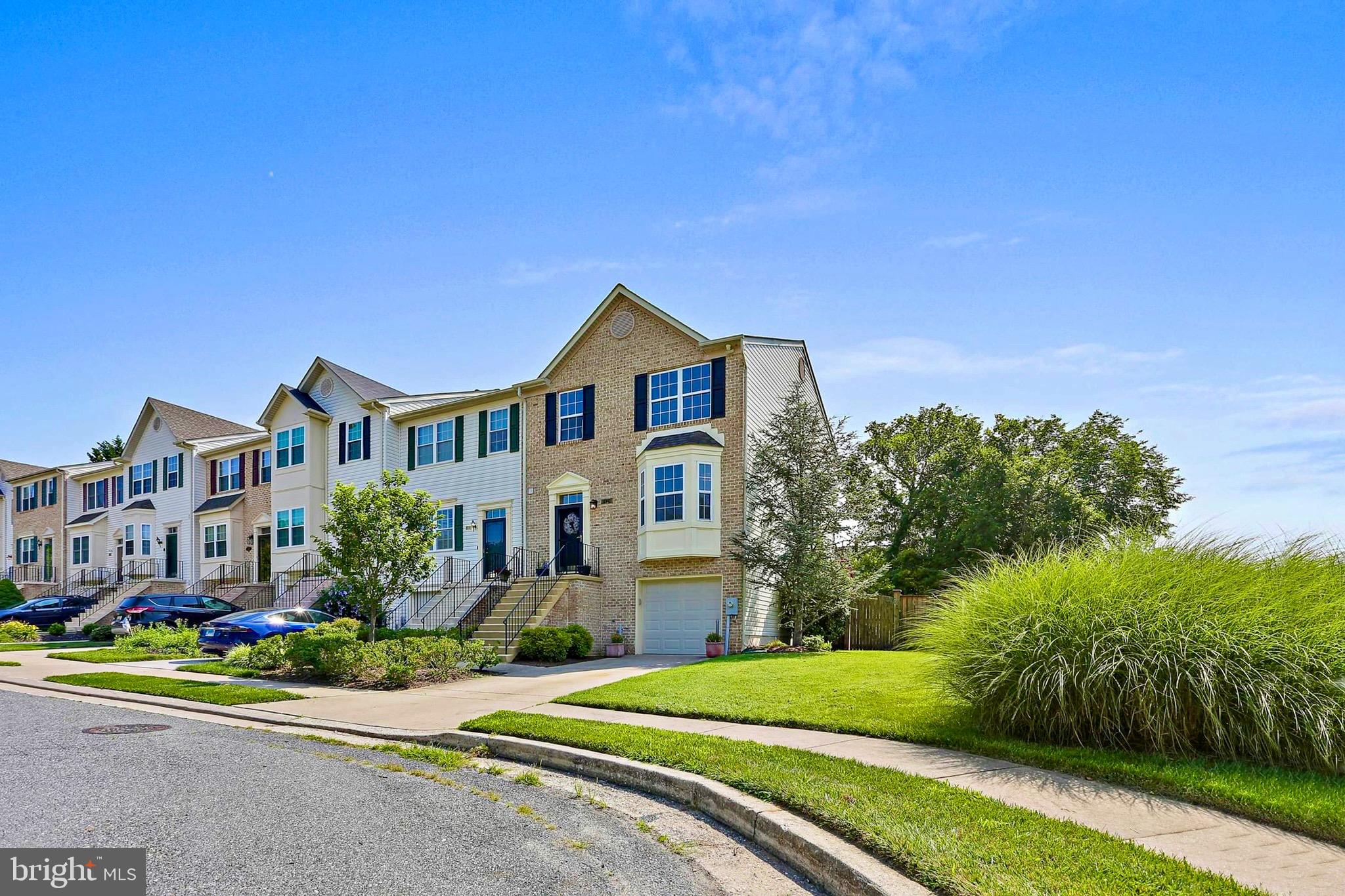 11941 HUNTERS RUN DRIVE