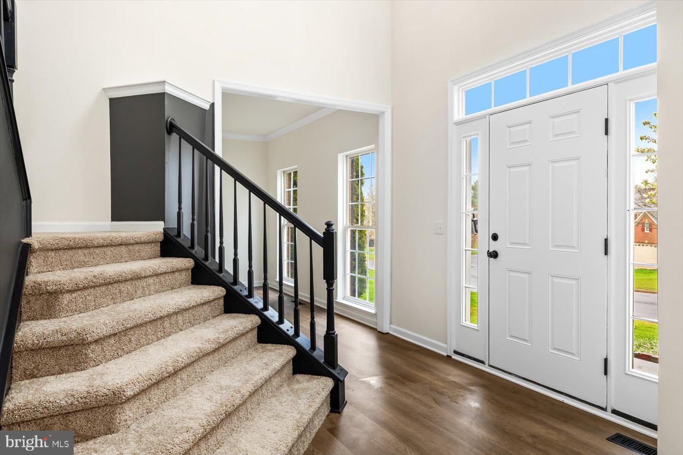 COUNTRY CLUB ESTATES - Residential