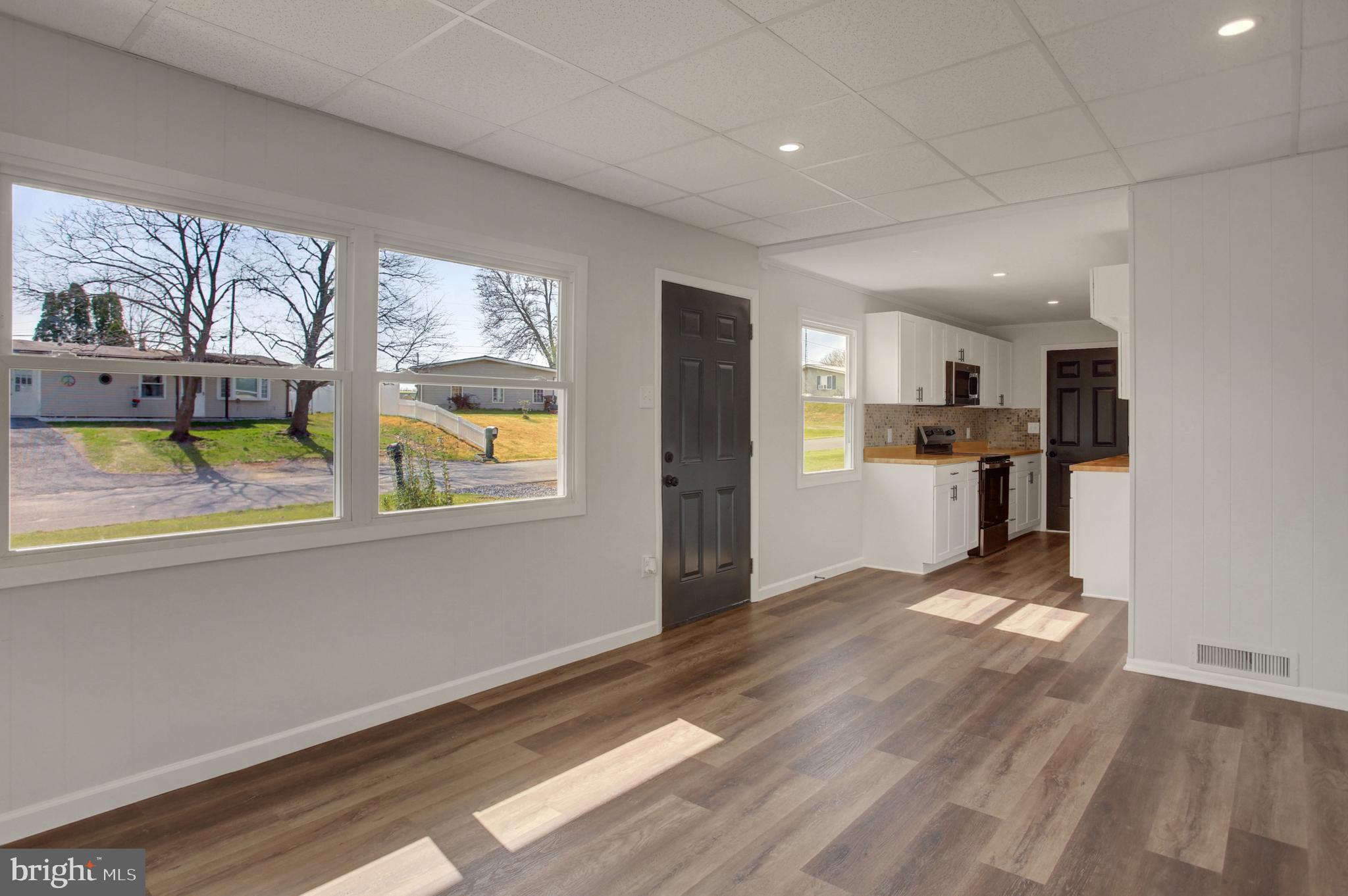 GUILFORD HILLS - Residential