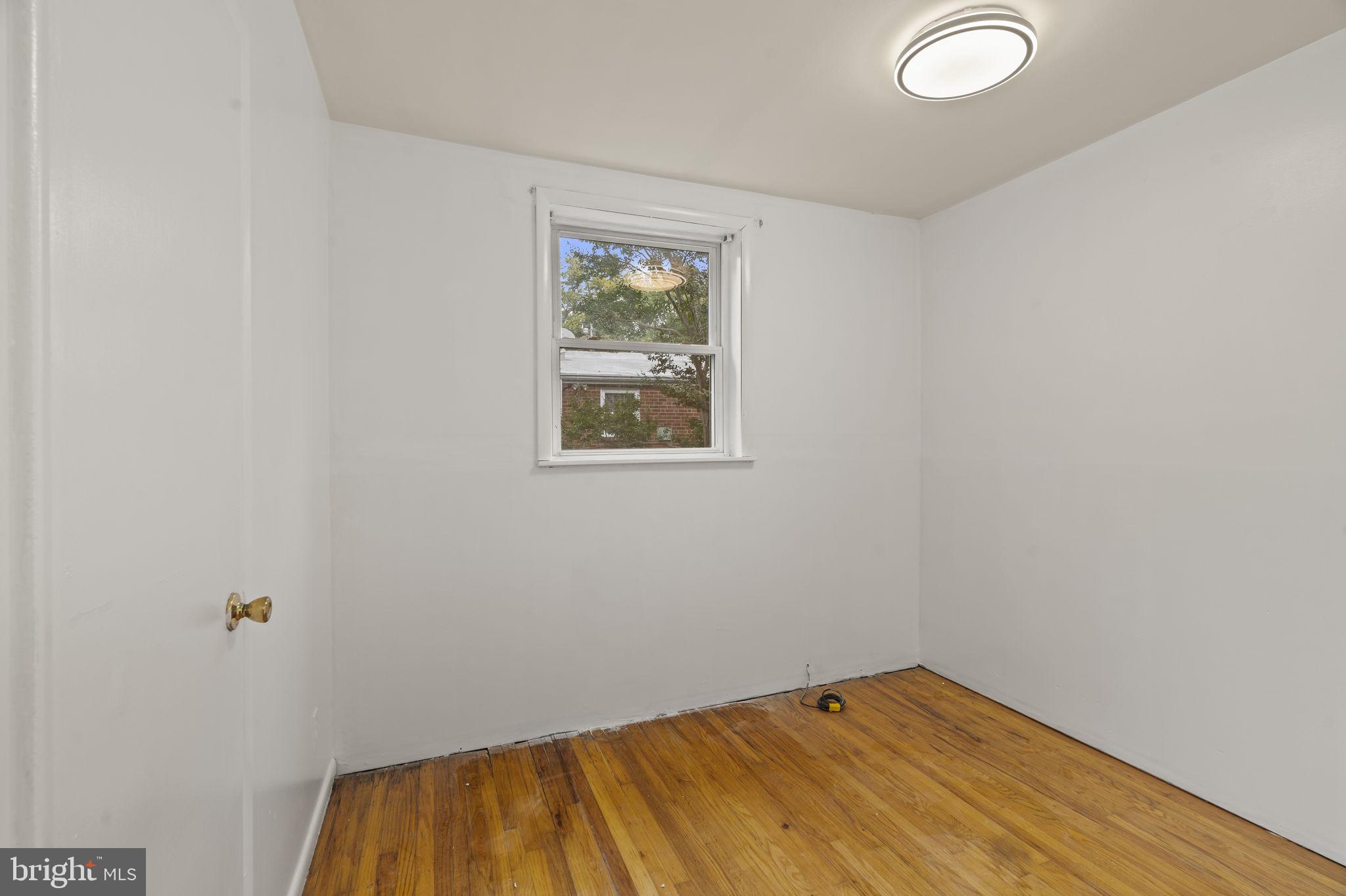 PHILADELPHIA (NORTHEAST) - Residential