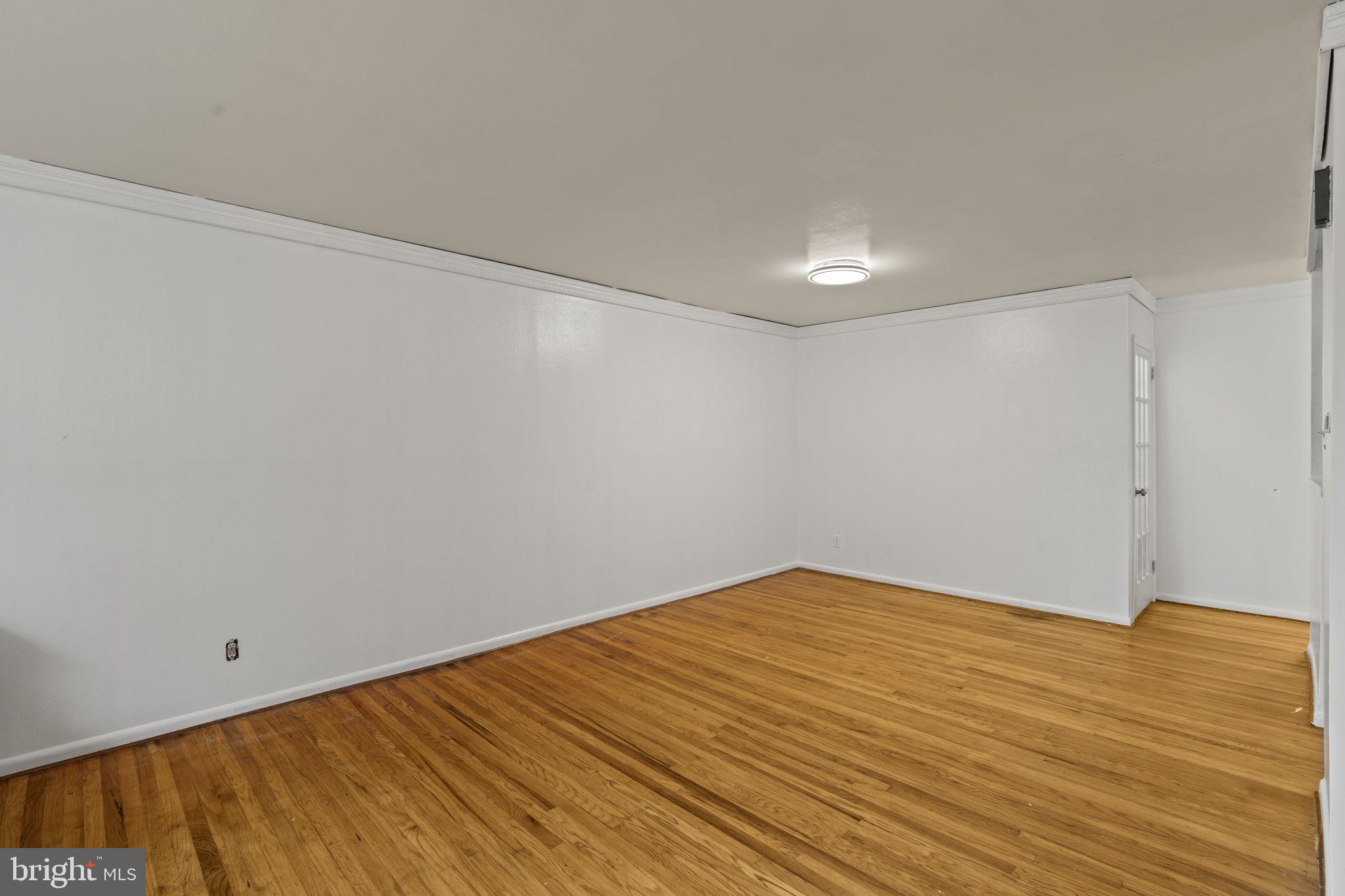 PHILADELPHIA (NORTHEAST) - Residential