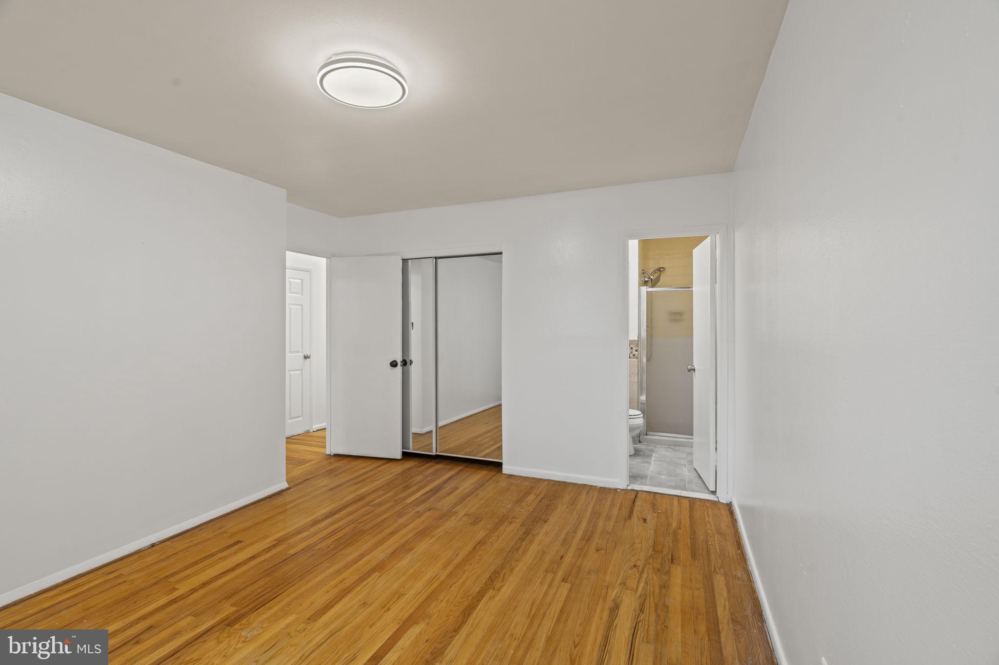 PHILADELPHIA (NORTHEAST) - Residential