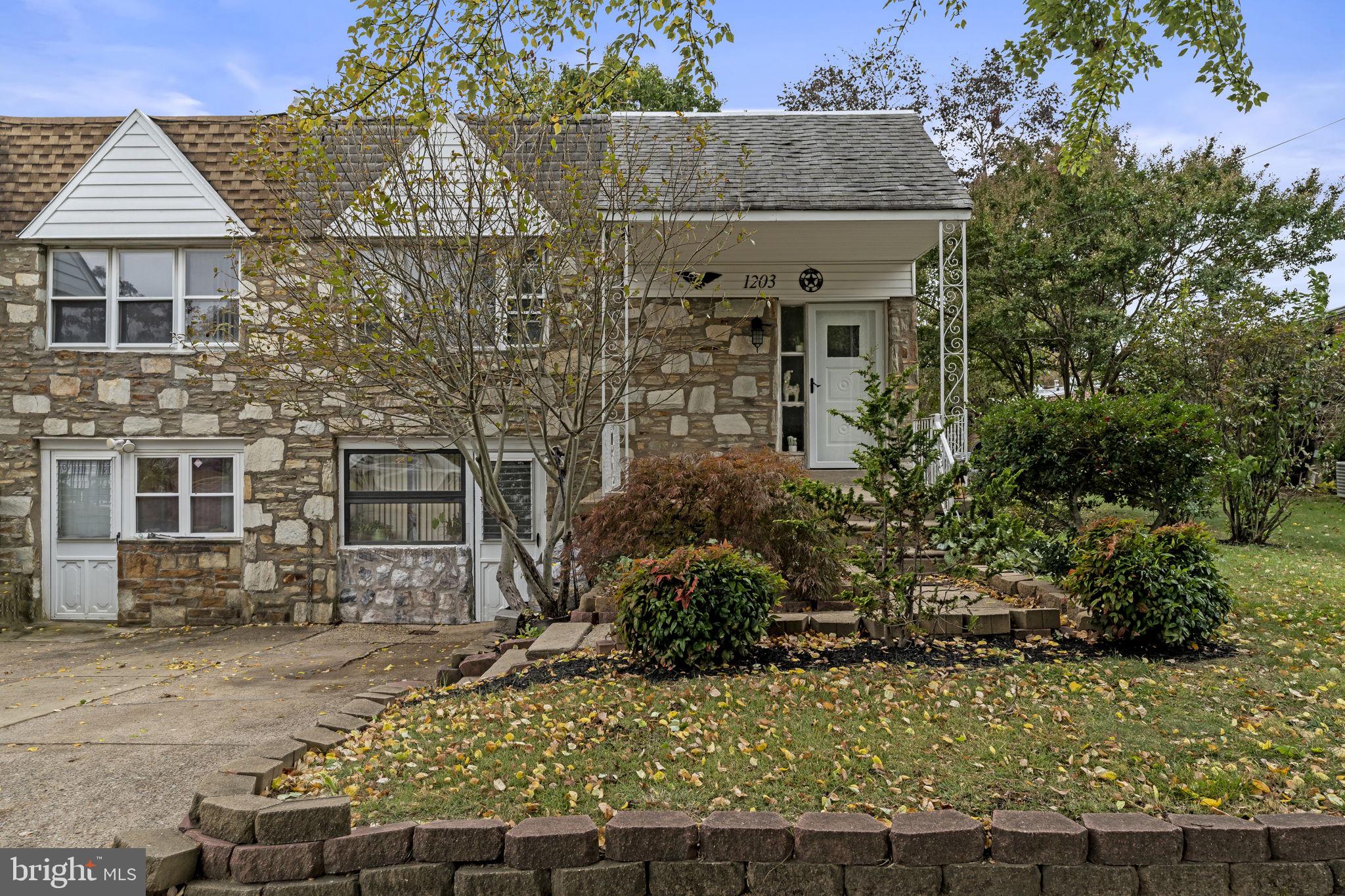 PHILADELPHIA (NORTHEAST) - Residential