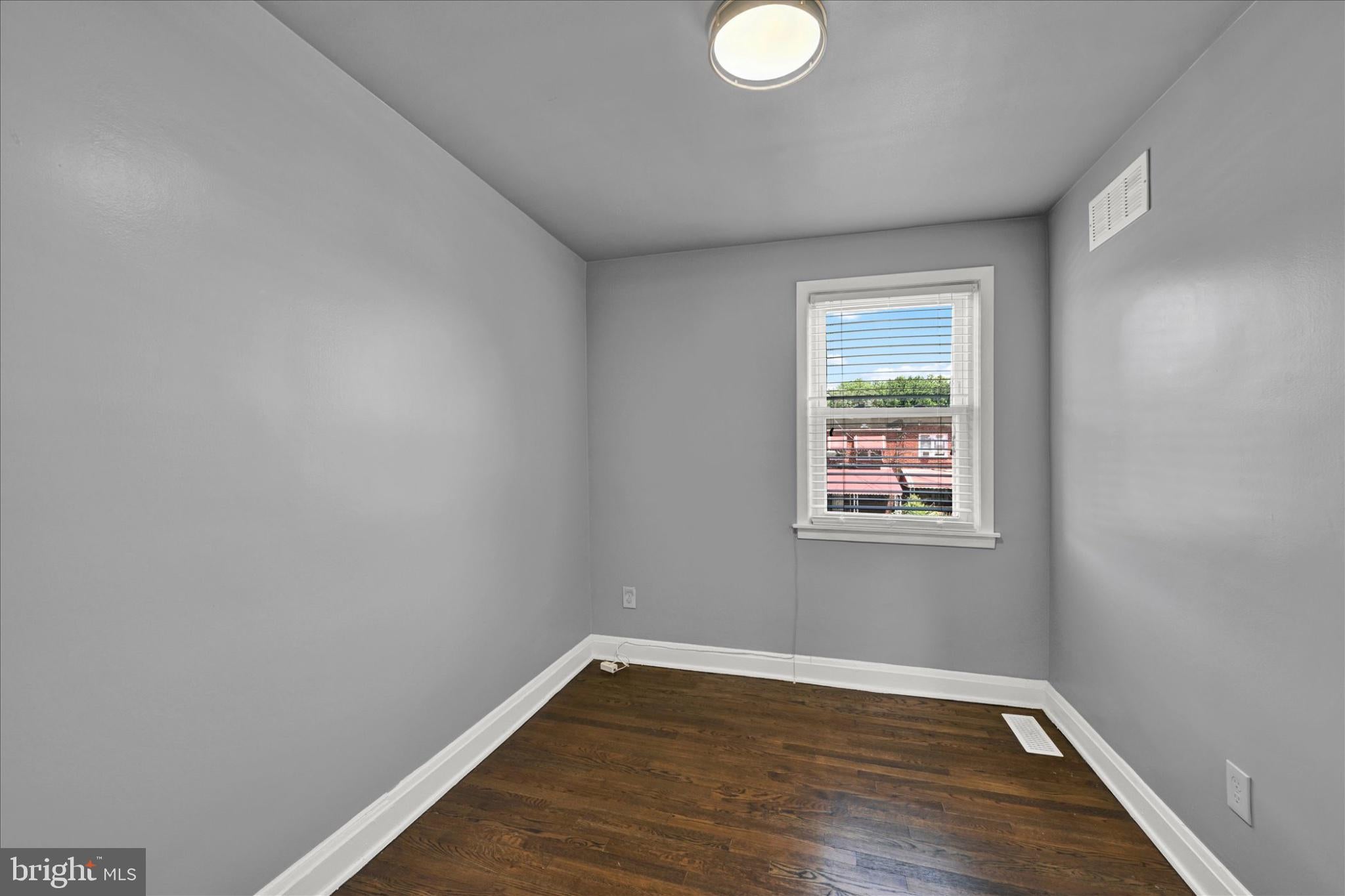 1127 WICKLOW ROAD